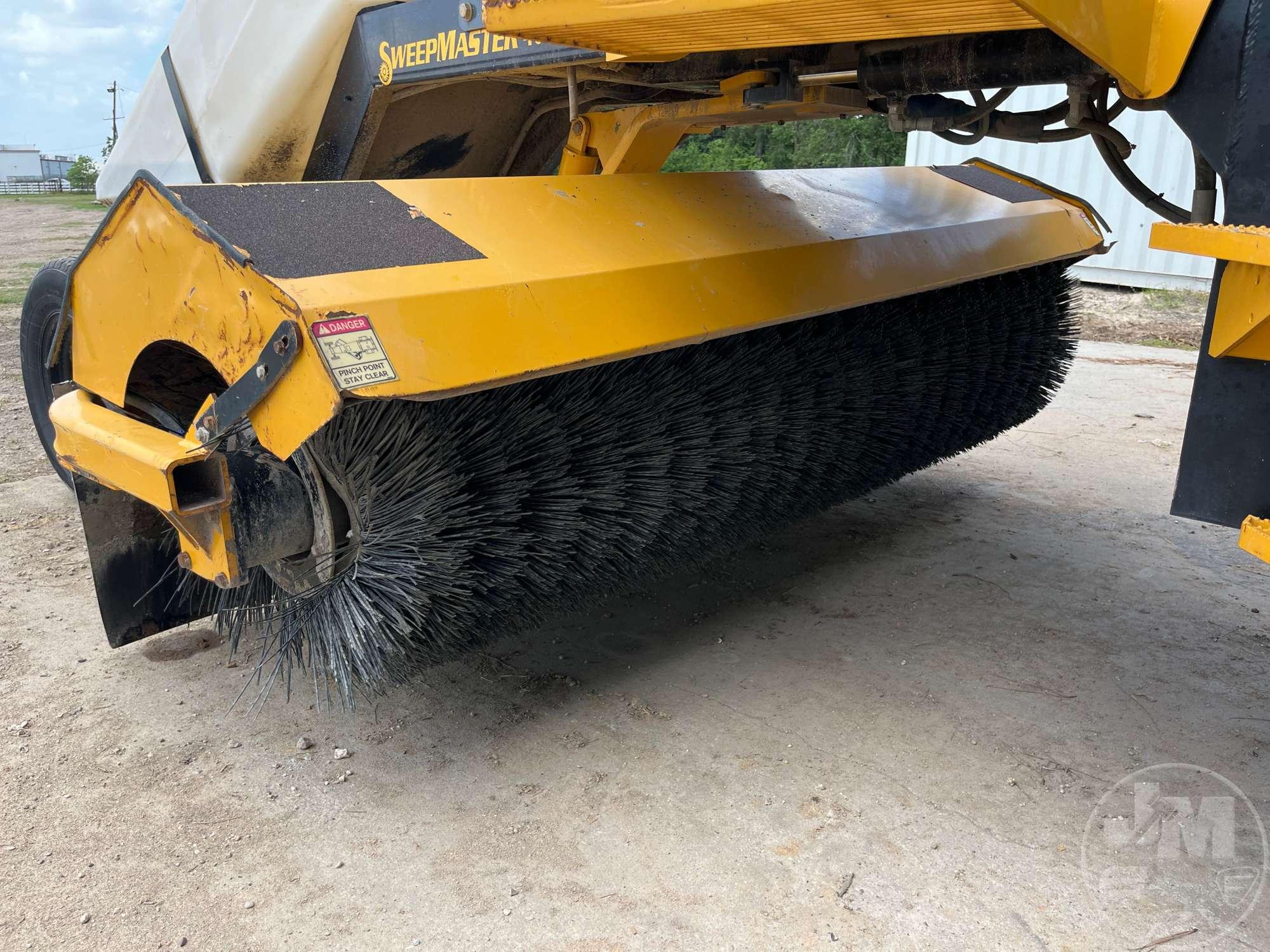 2017 LAYMOR SM400 BROOM SN: 37512