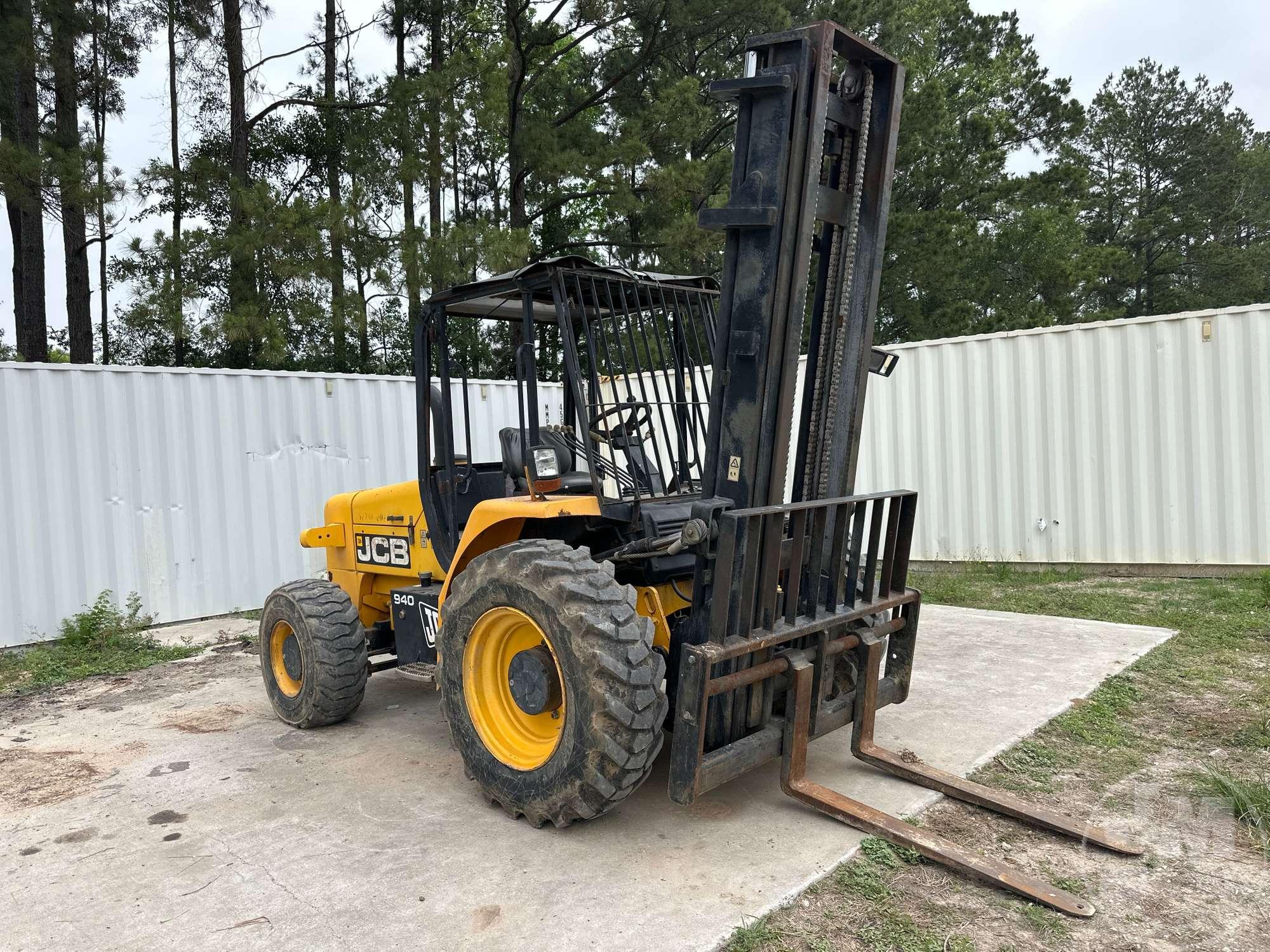 2012 JCB 940 8000 LB 4X4 ROUGH TERRAIN FORKLIFT SN: JCB94004E01483708