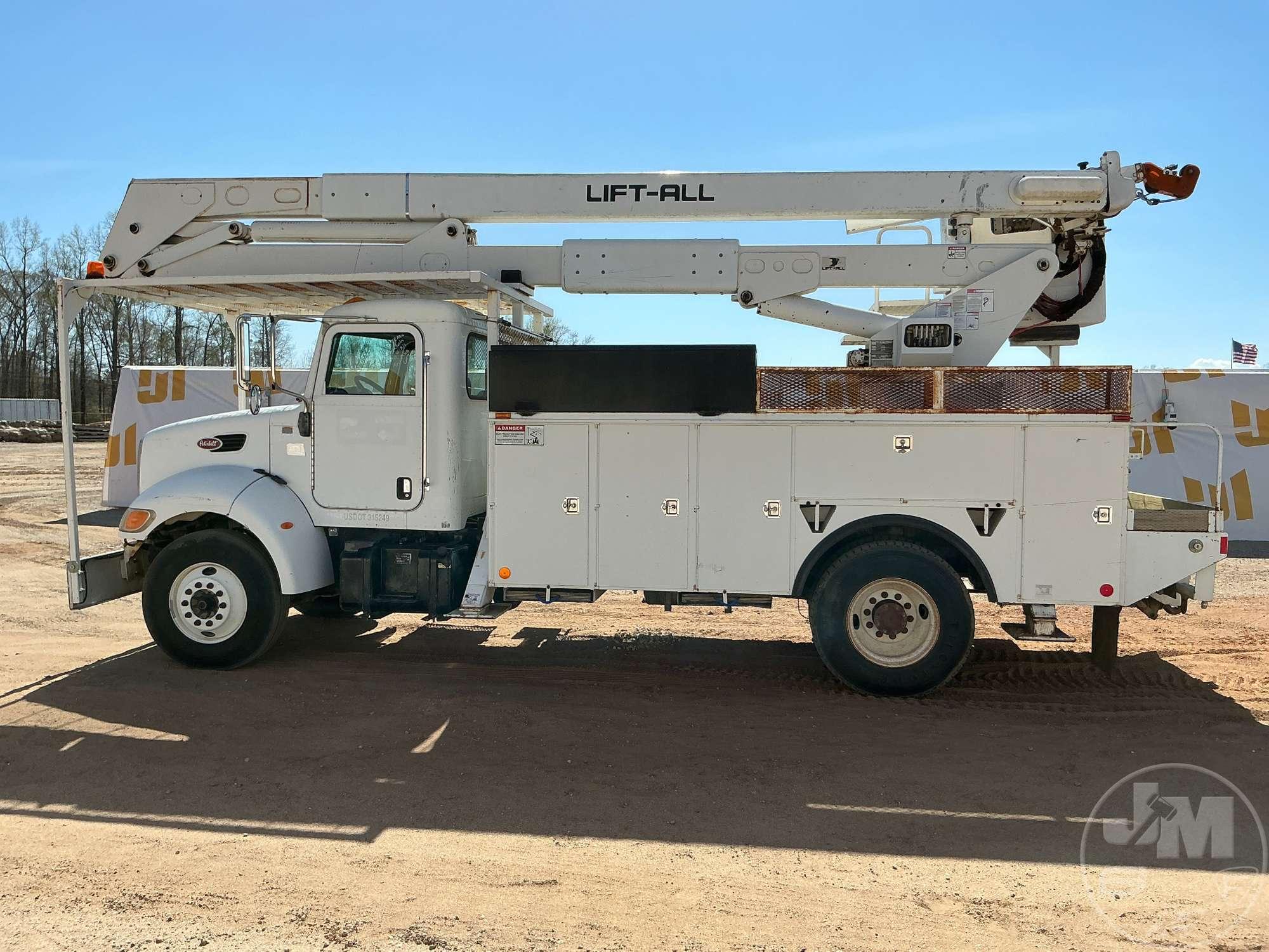 2007 PETERBILT BUCKET TRUCK LIFT-ALL L0M10-55-2MS VIN: 2NPLHZ7X97M687708