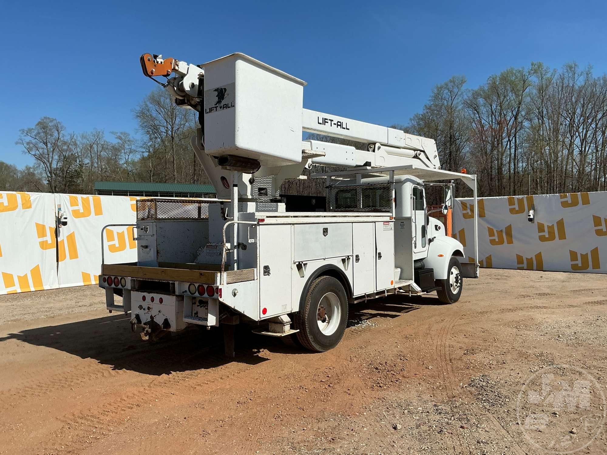 2007 PETERBILT BUCKET TRUCK LIFT-ALL L0M10-55-2MS VIN: 2NPLHZ7X97M687708