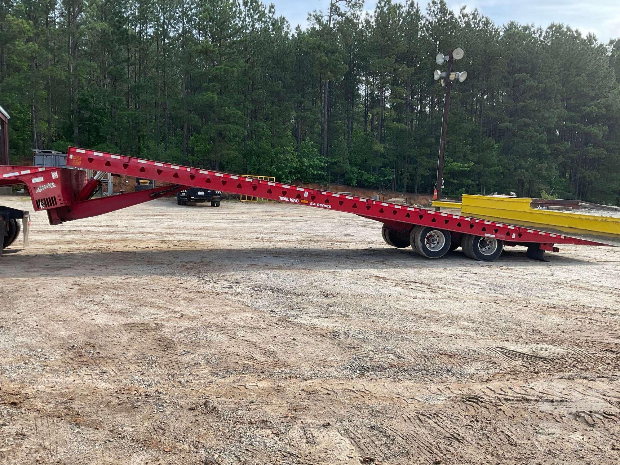 2005 TRAIL KING INDUSTRIES SA2 SLIDING AXLE TRAILER VIN: 1TKA050215M098578