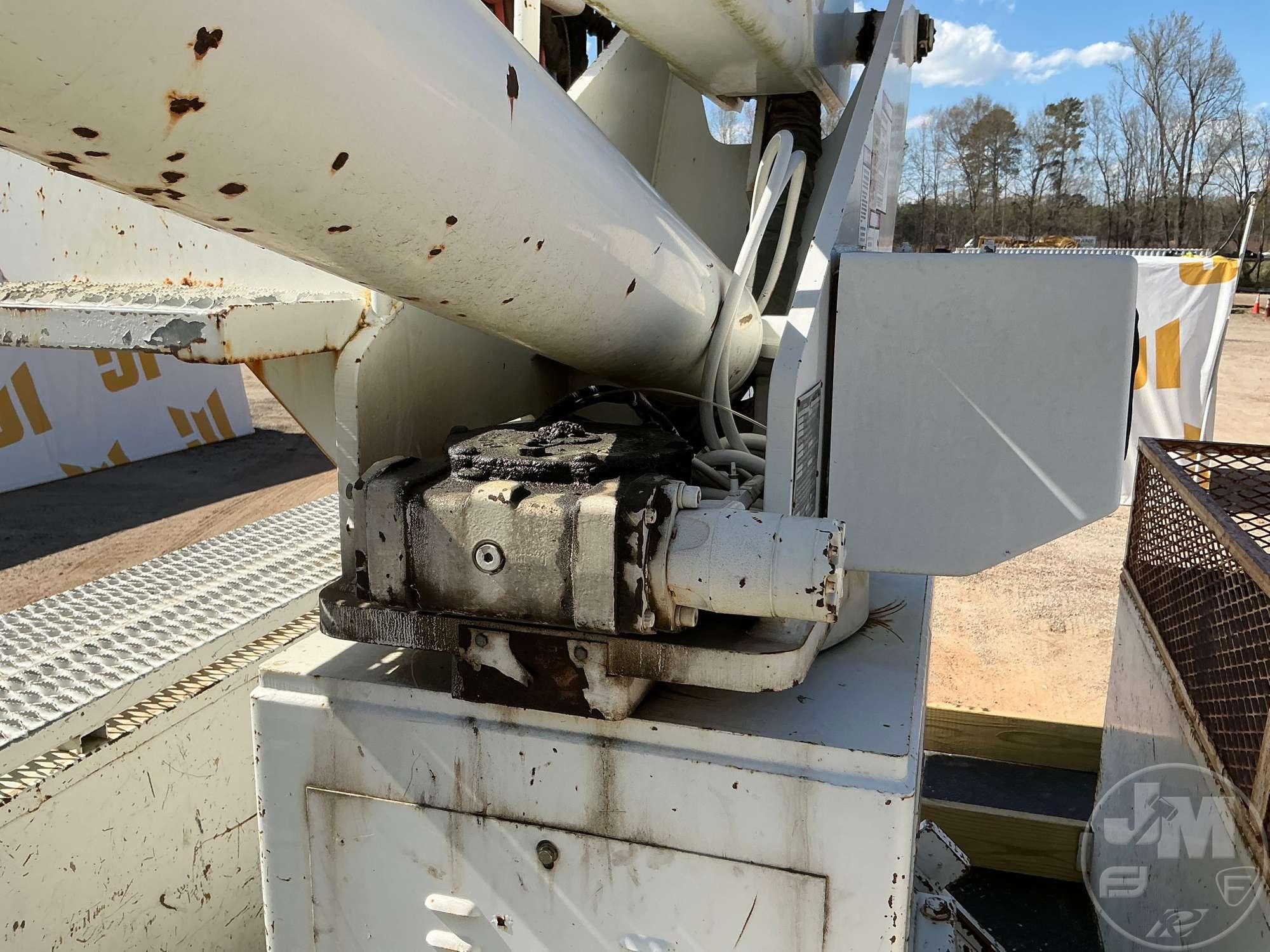 2007 PETERBILT BUCKET TRUCK LIFT-ALL L0M10-55-2MS VIN: 2NPLHZ7X97M687708