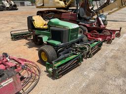 JOHN DEERE 2653 SN: M02653B070017 TRIM AND SURROUNDS MOWER