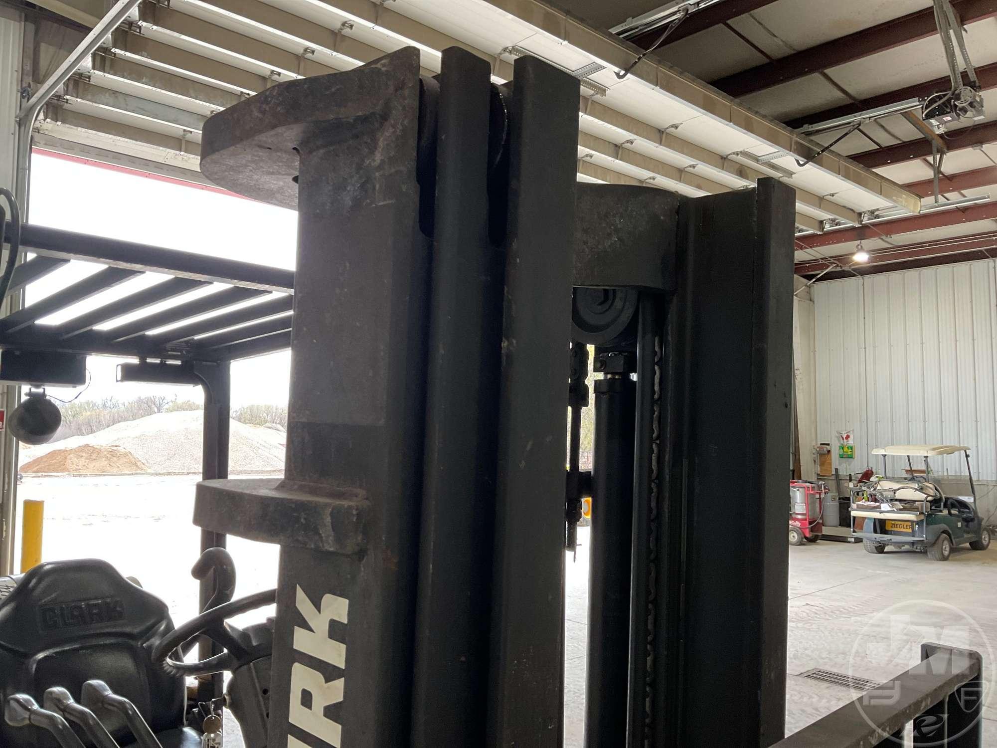 CLARK CGP20 CUSHION TIRE FORKLIFT SN: P365L-0722-9527FB