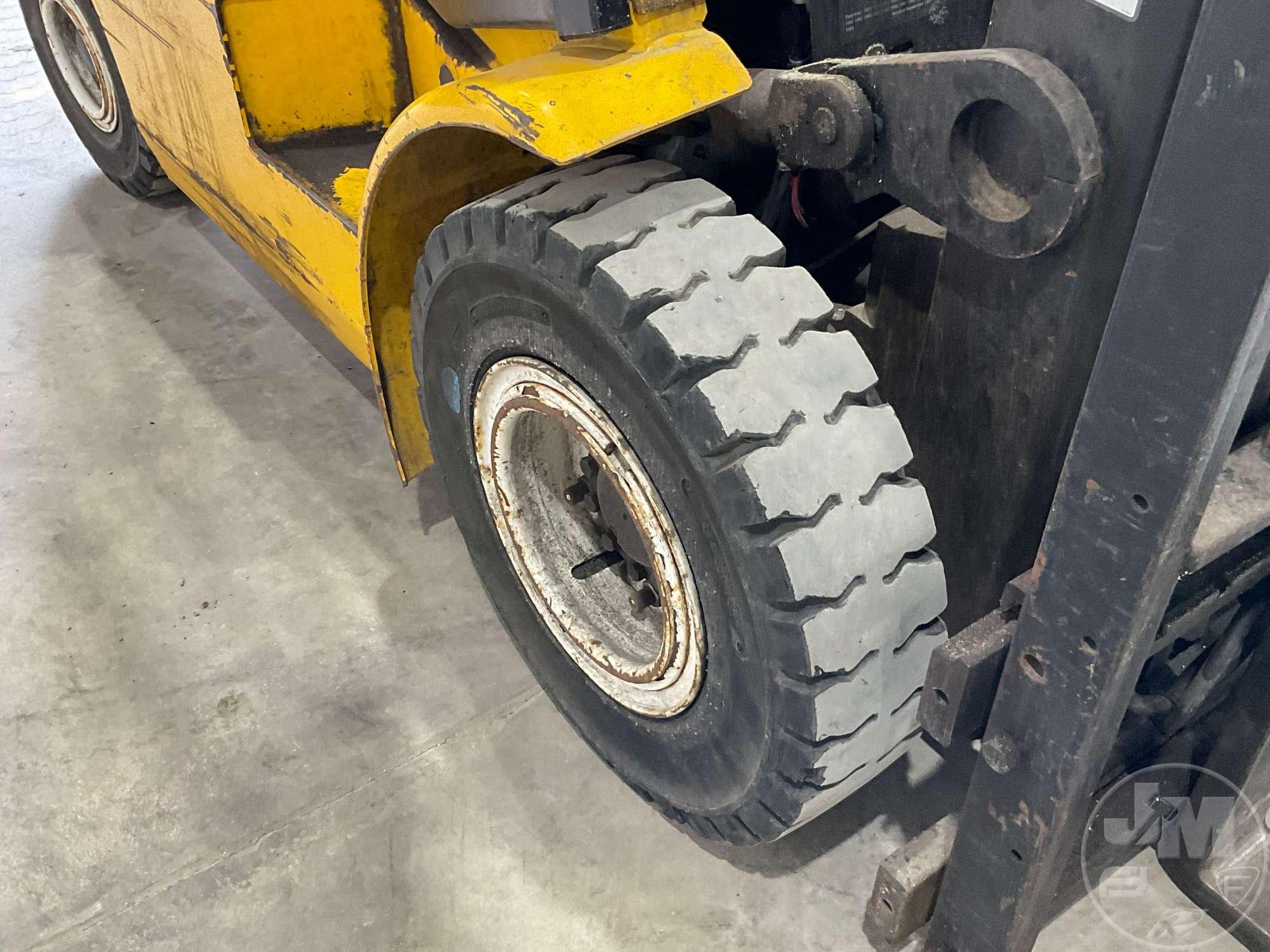 CLARK CGP20 CUSHION TIRE FORKLIFT SN: P365L-0722-9527FB