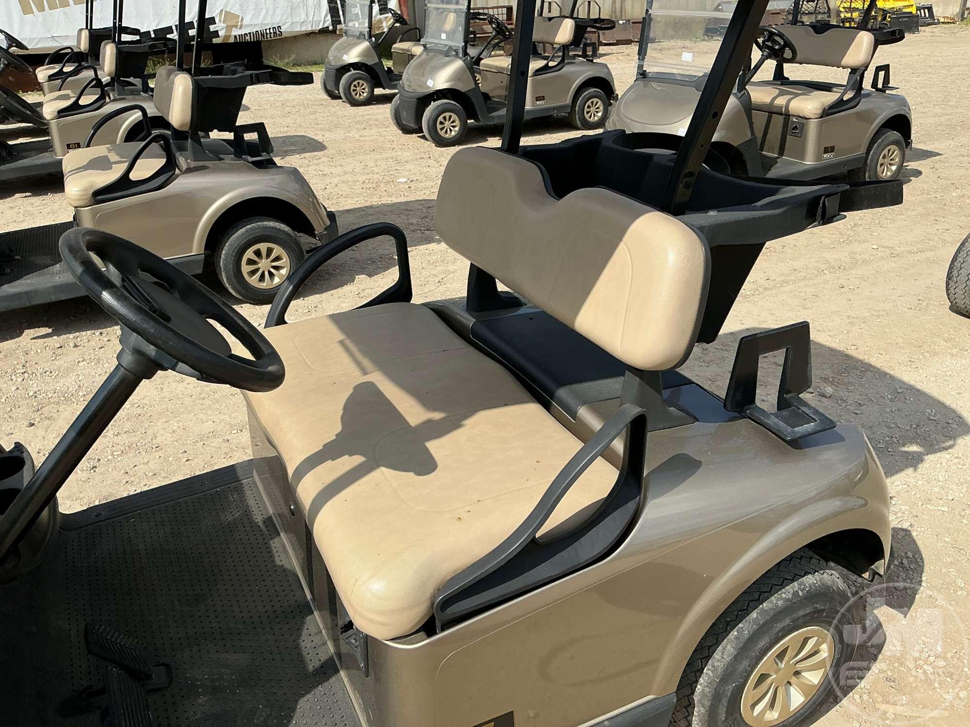 2019 EZ GO RXV GOLF CART 5506318