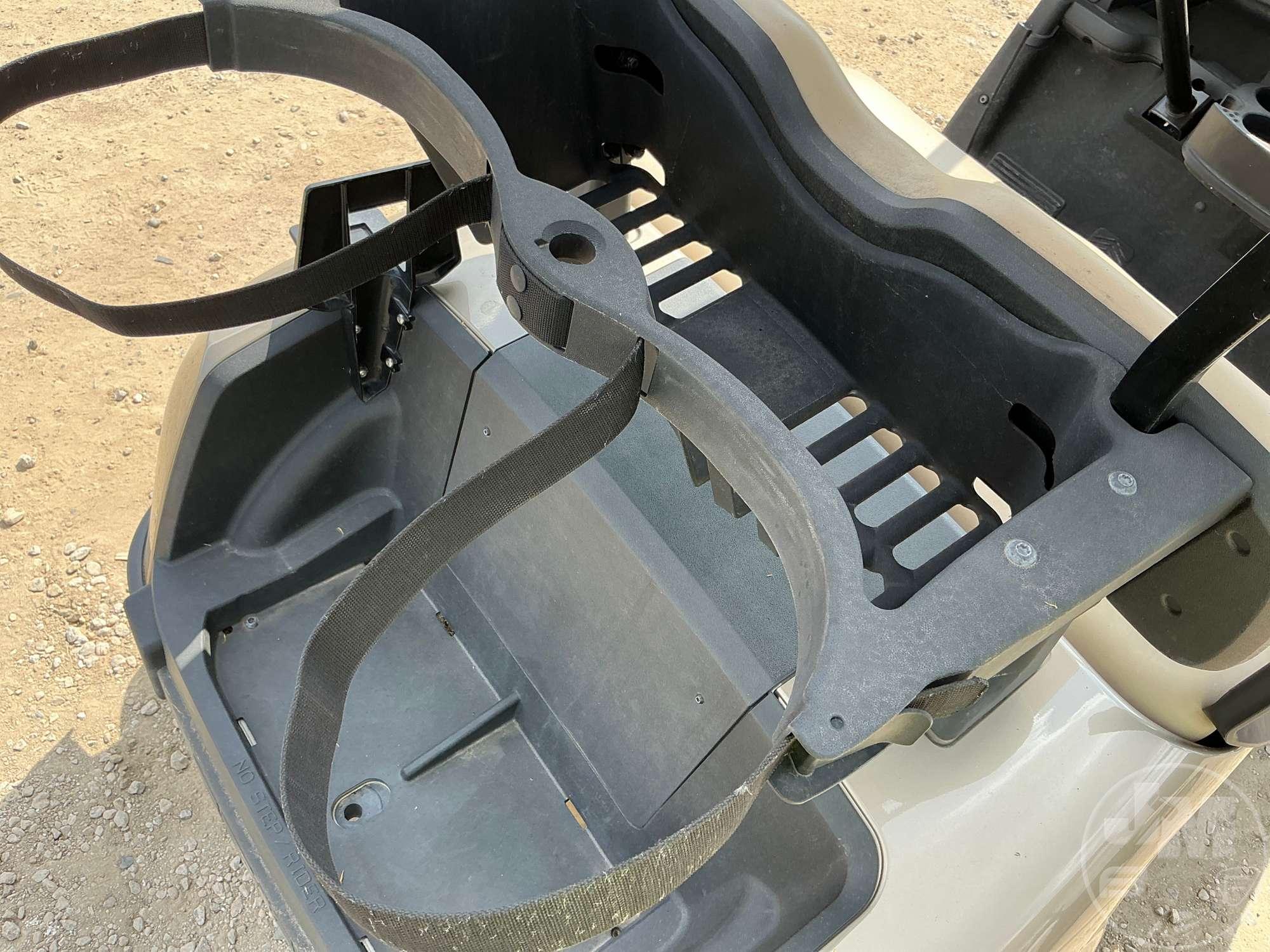 2019 EZ GO RXV GOLF CART 5506318