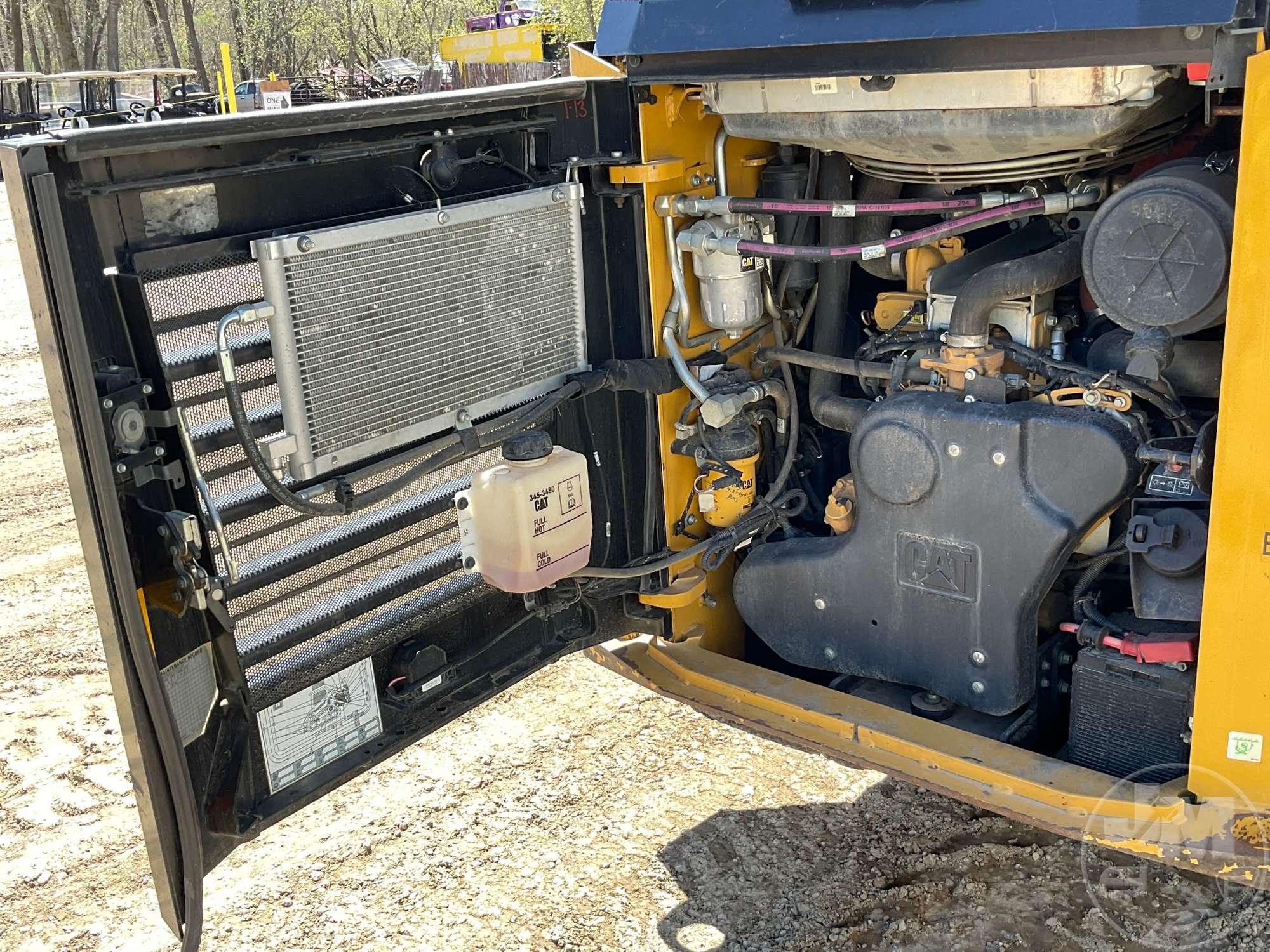 2020 CATERPILLAR 299D3 XE MULTI TERRAIN LOADER SN: BX901136