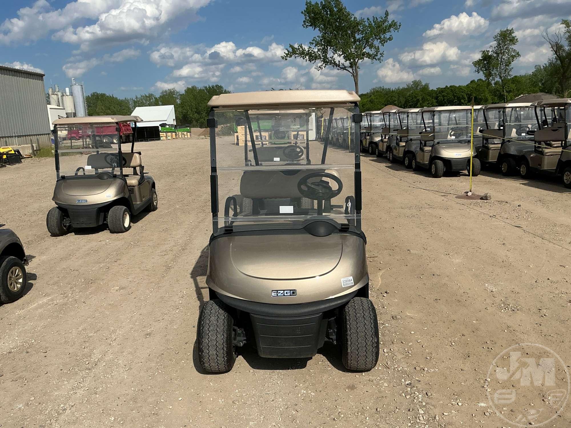 2019 EZ GO RXV GOLF CART 5506318