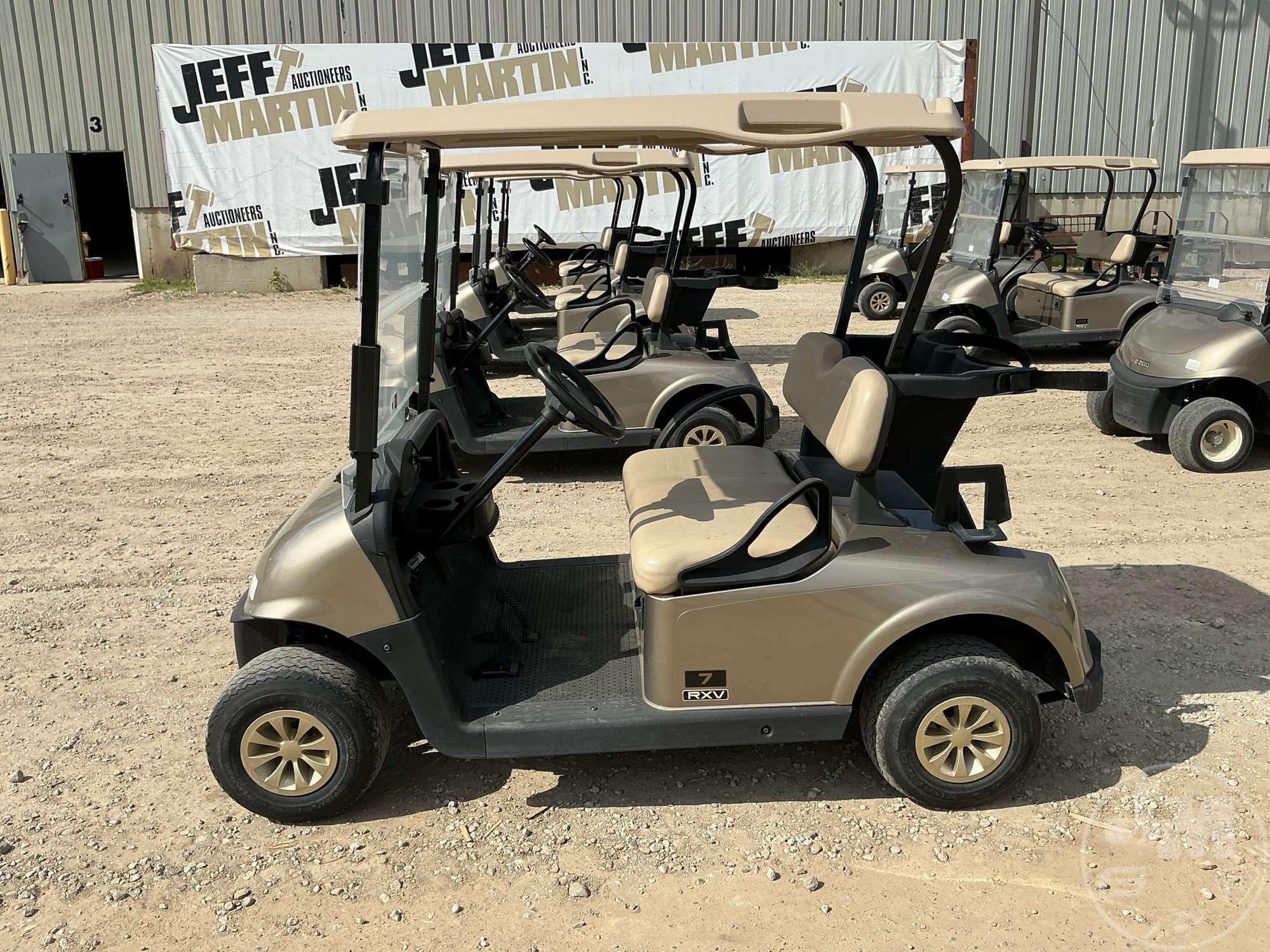 2019 EZ GO RXV GOLF CART 5506318