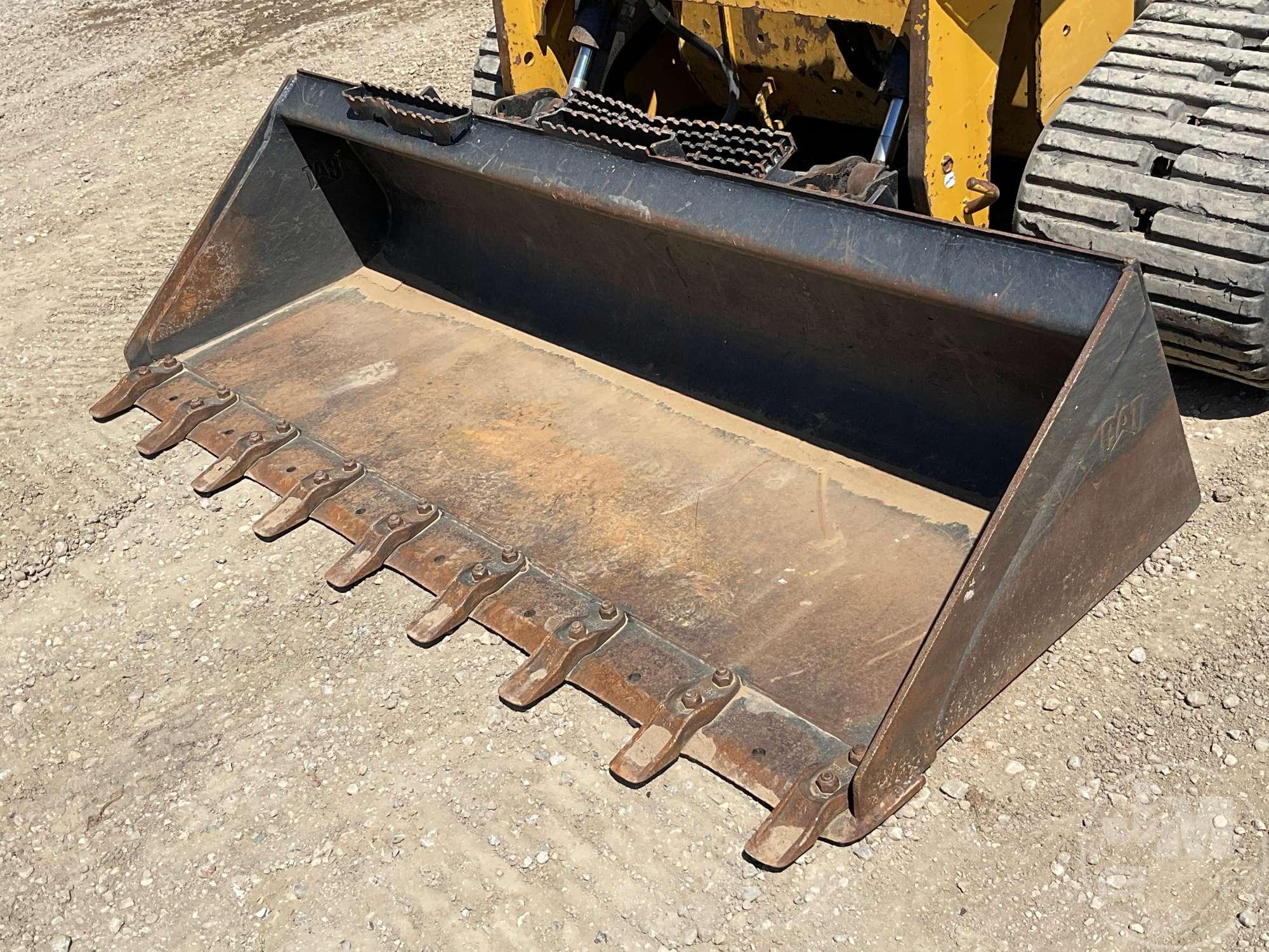 2020 CATERPILLAR 299D3 XE MULTI TERRAIN LOADER SN: BX901136