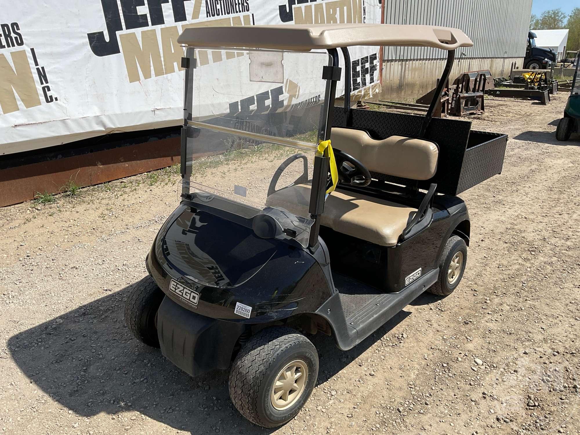 2015 EZ GO RXV GOLF CART 5367485