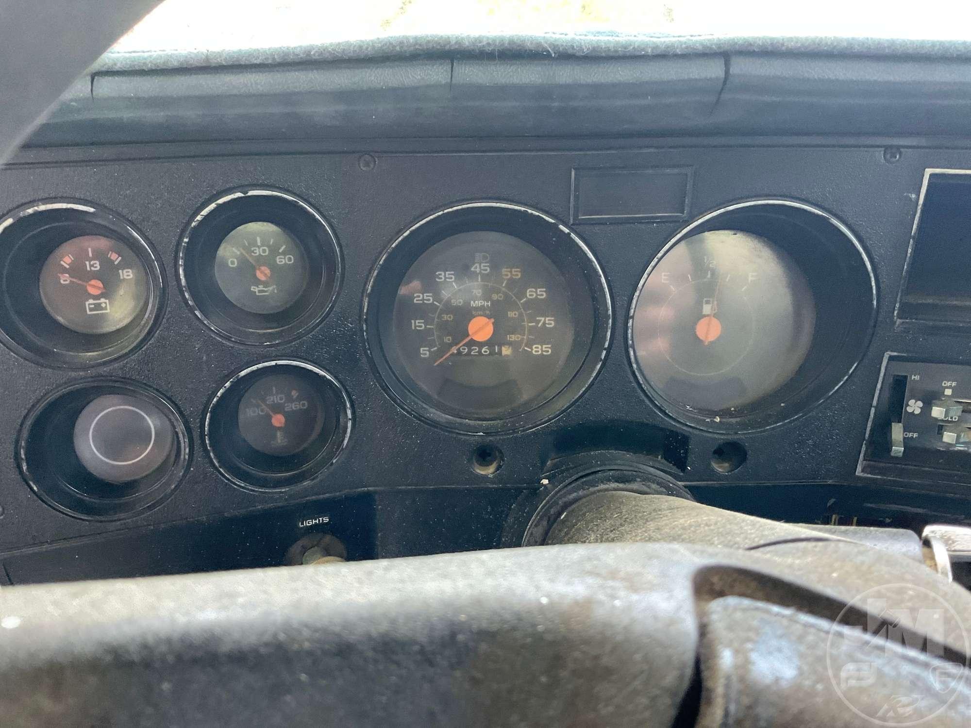 1985 CHEVROLET C/K PICKUP S/A UTILITY TRUCK VIN: 1GBJC34M3FS162121