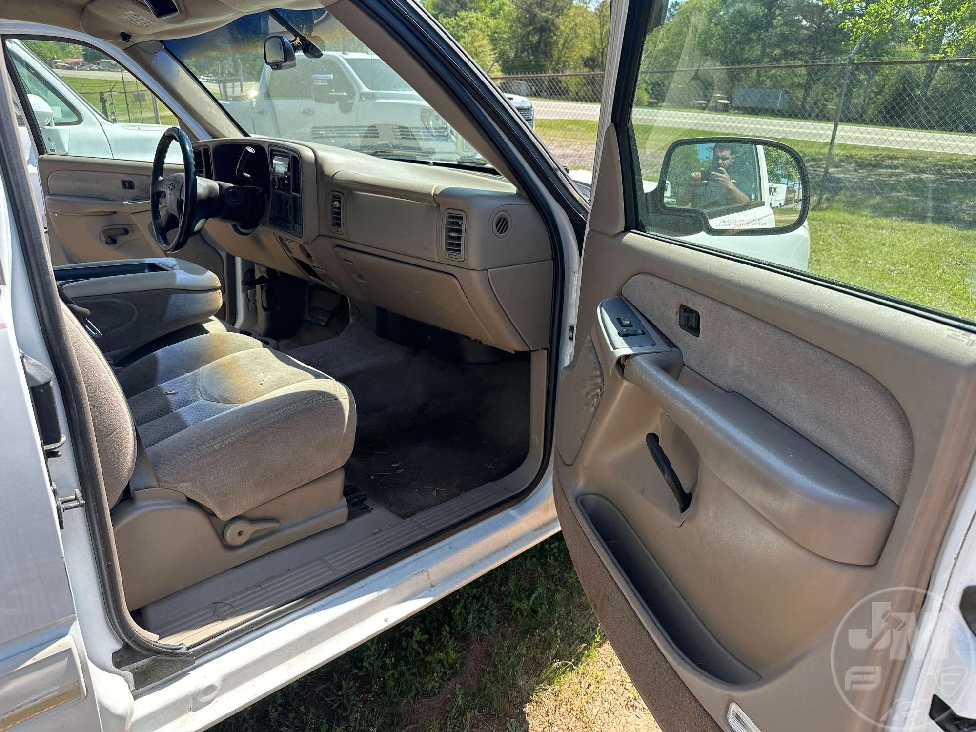 2003 CHEVROLET SILVERADO EXTENDED CAB 4X2 PICKUP VIN: 2GCEC19VX31356661