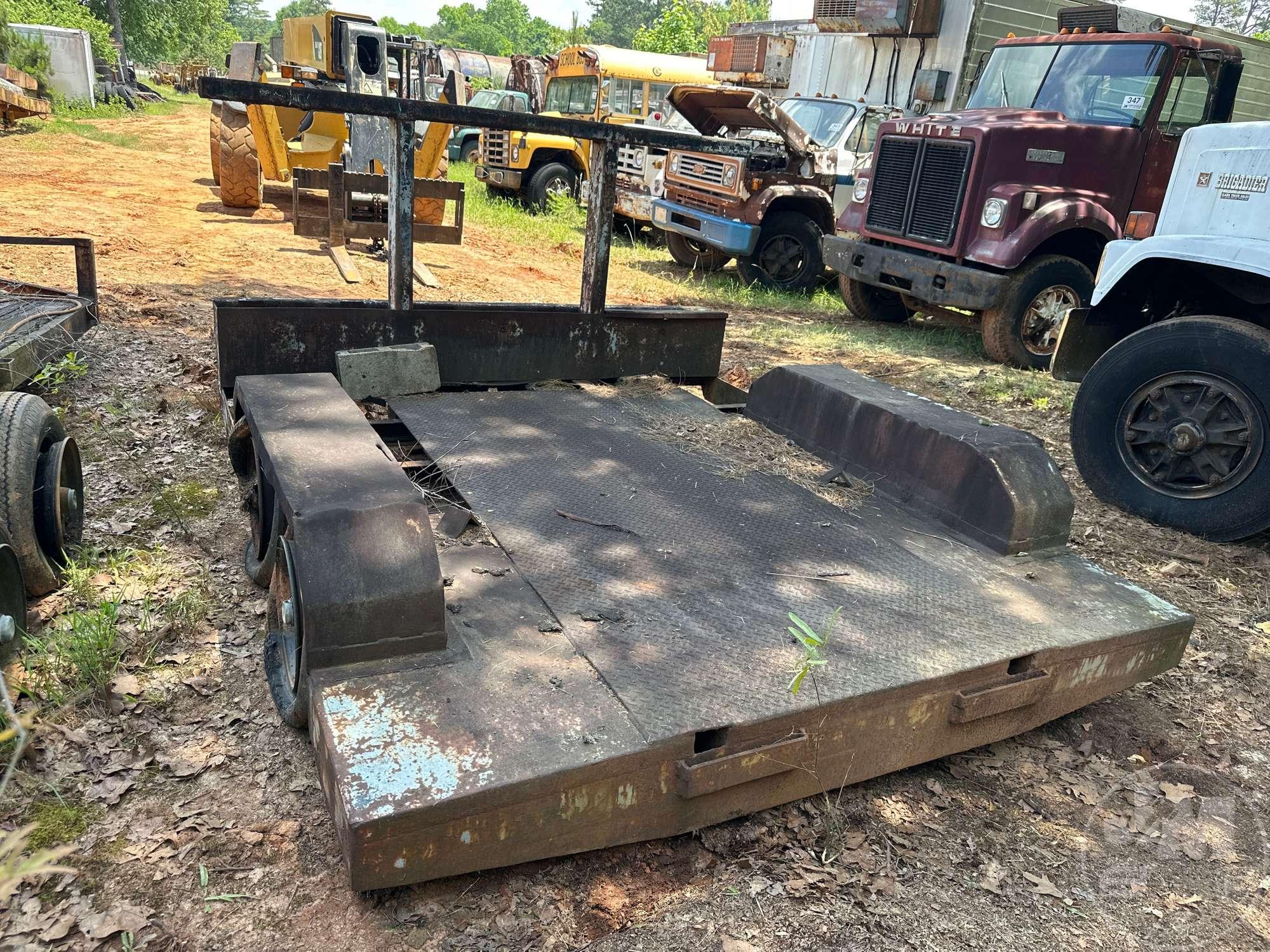 T/A EQUIPMENT TRAILER