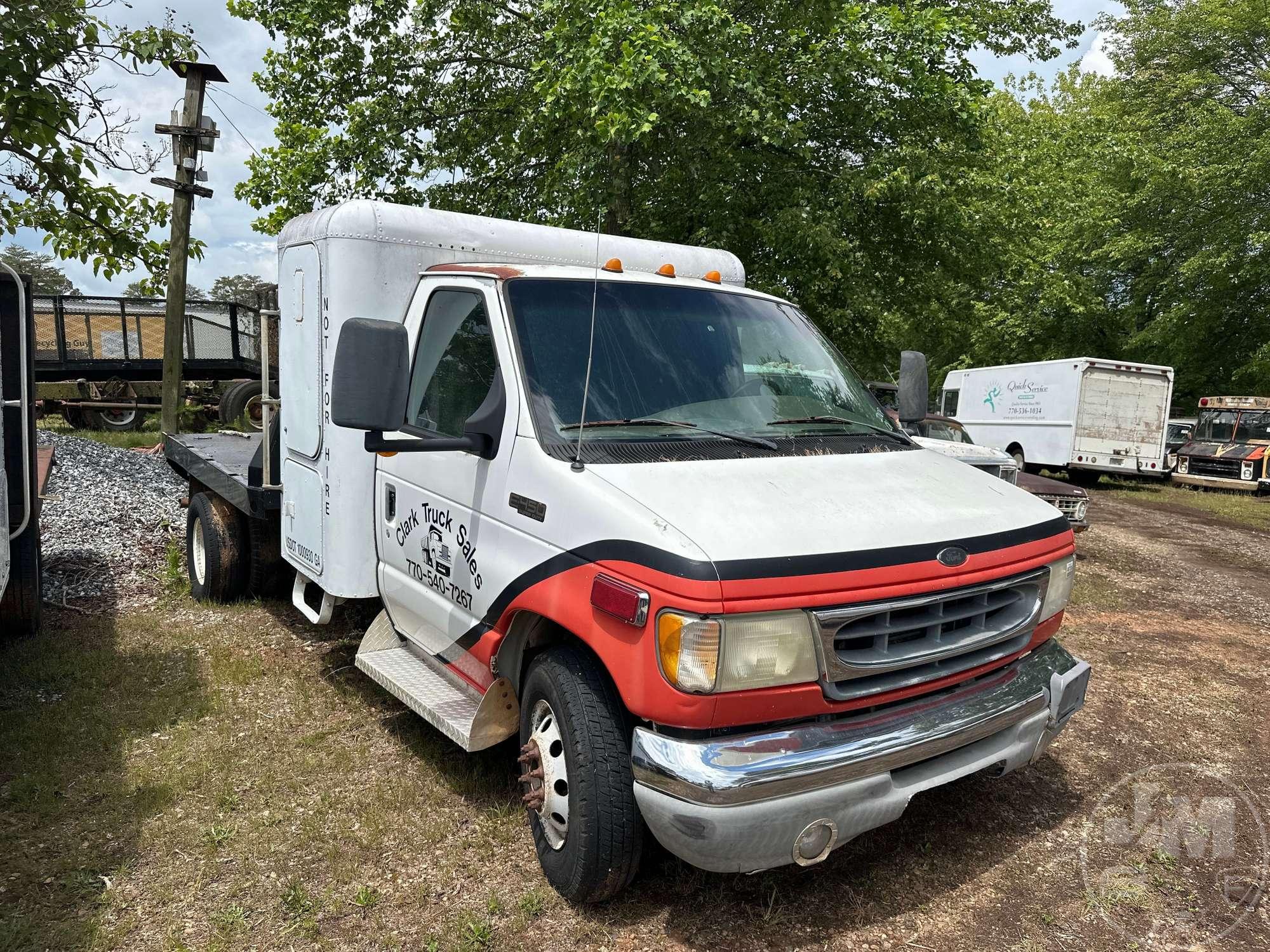 2001 FORD E-450 SINGLE AXLE FLATBED TRUCK VIN: 1FDXE45F91HB24142