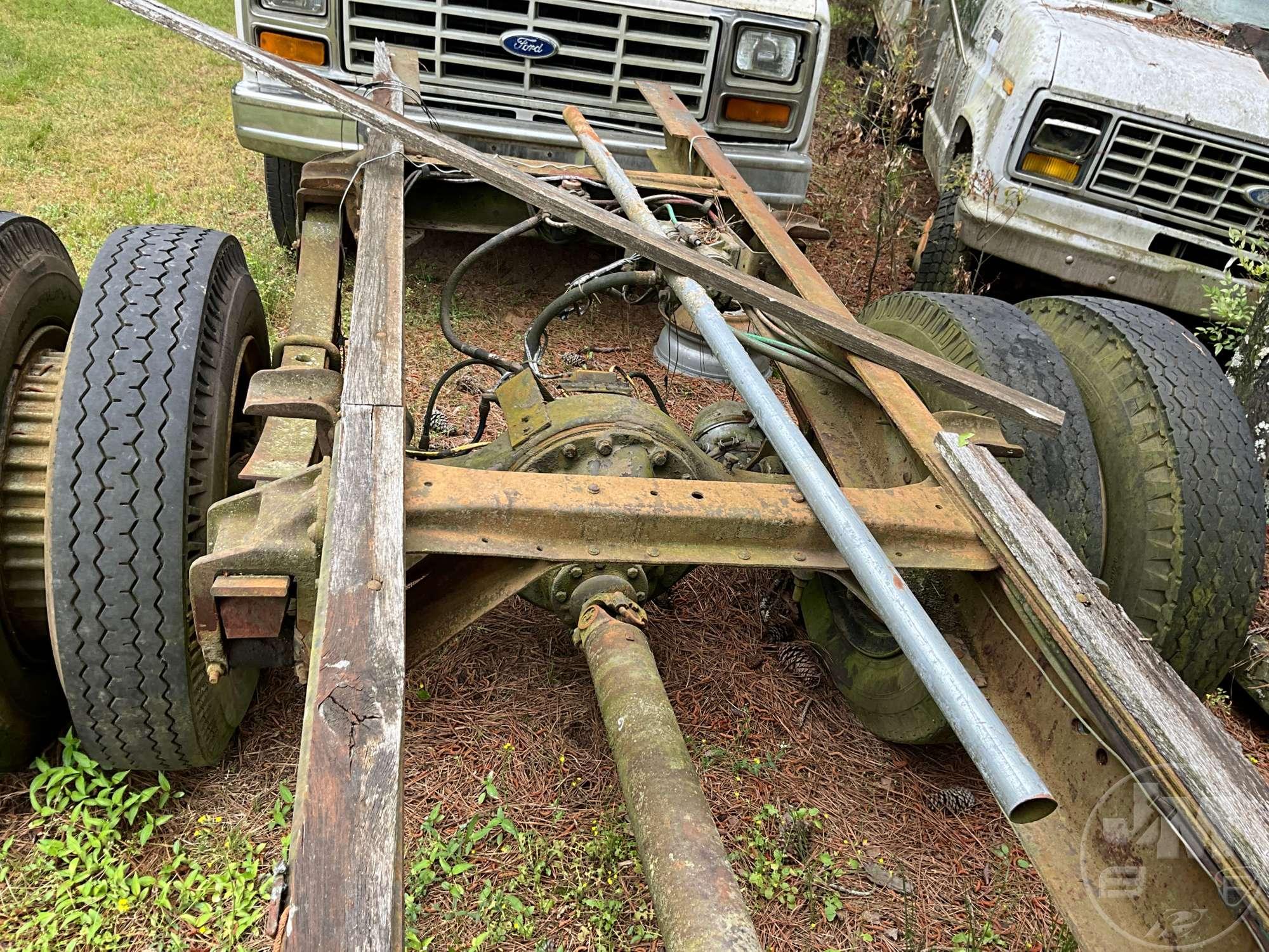 1976 FORD S CAB & CHASSIS VIN: N76EVB63901