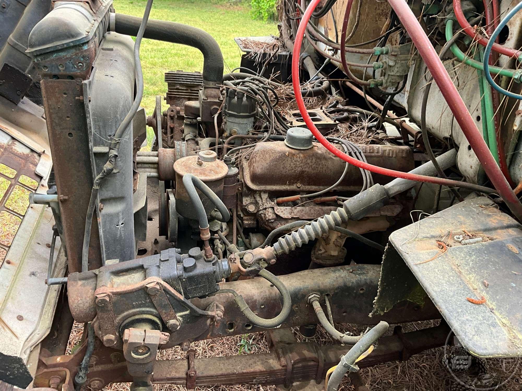 1976 FORD S CAB & CHASSIS VIN: N76EVB63901