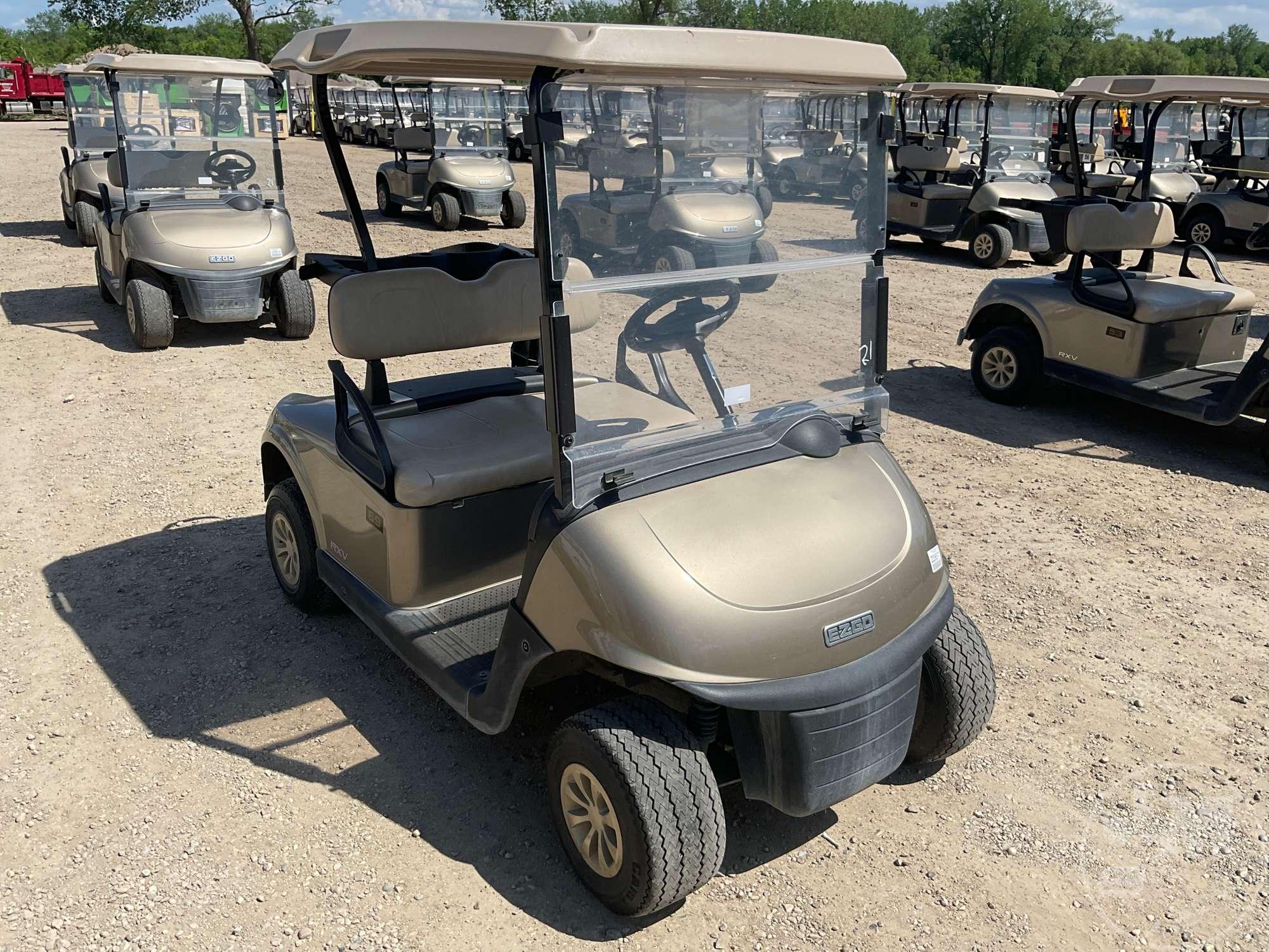 2021 EZ GO RXV GOLF CART 5607181