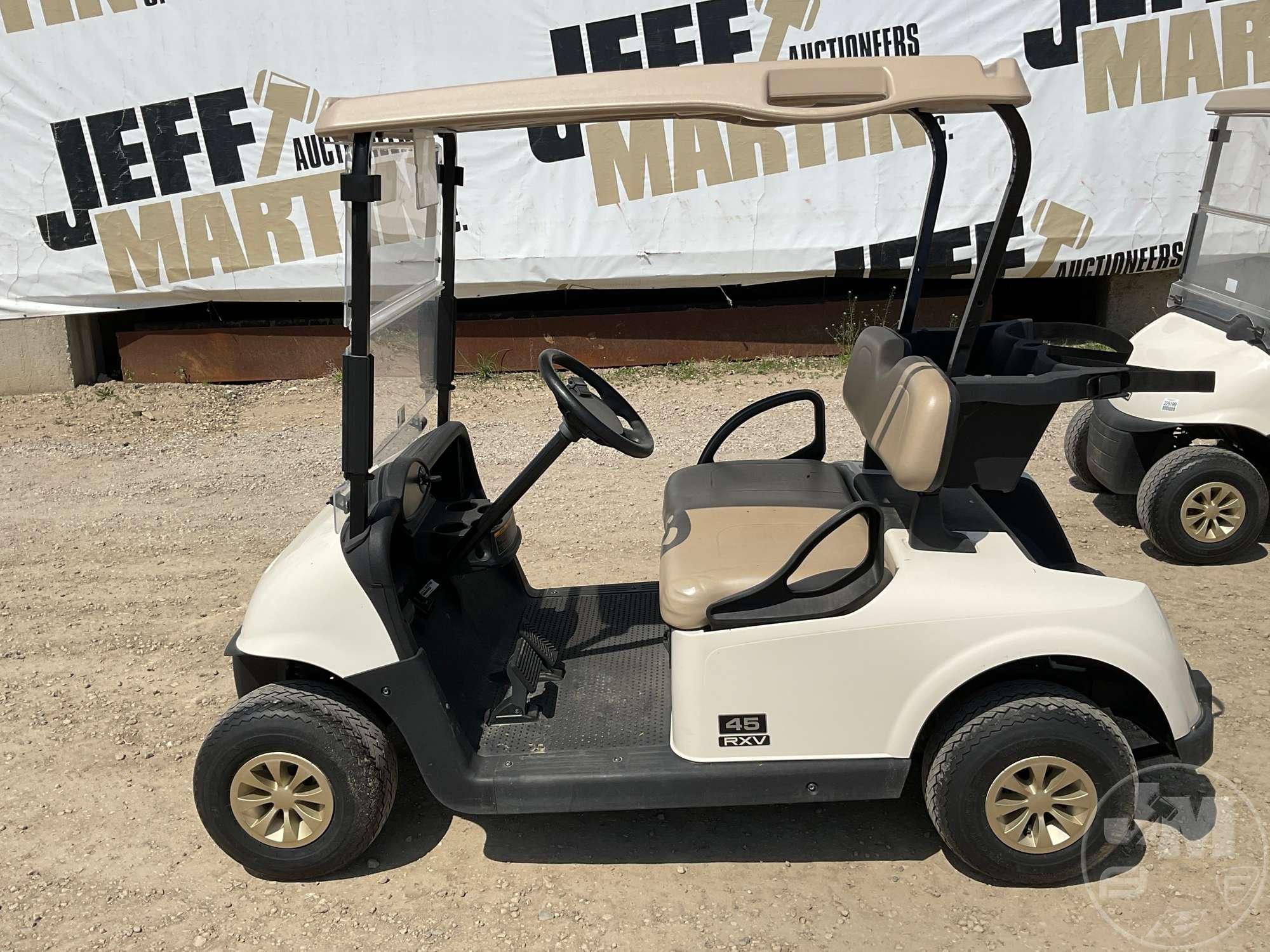 2019 EZ GO RXV GOLF CART 5522782