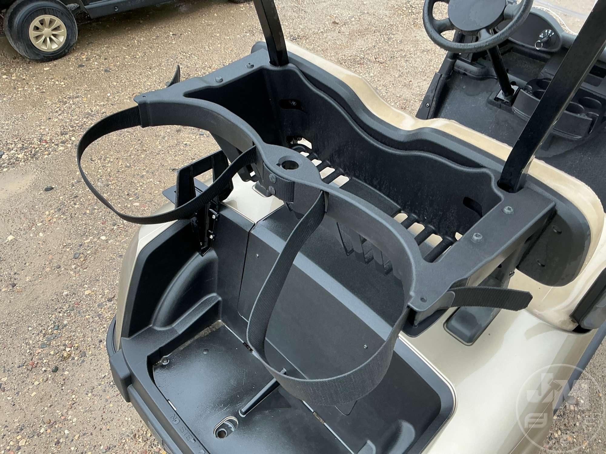 2019 EZ GO RXV GOLF CART 5506020