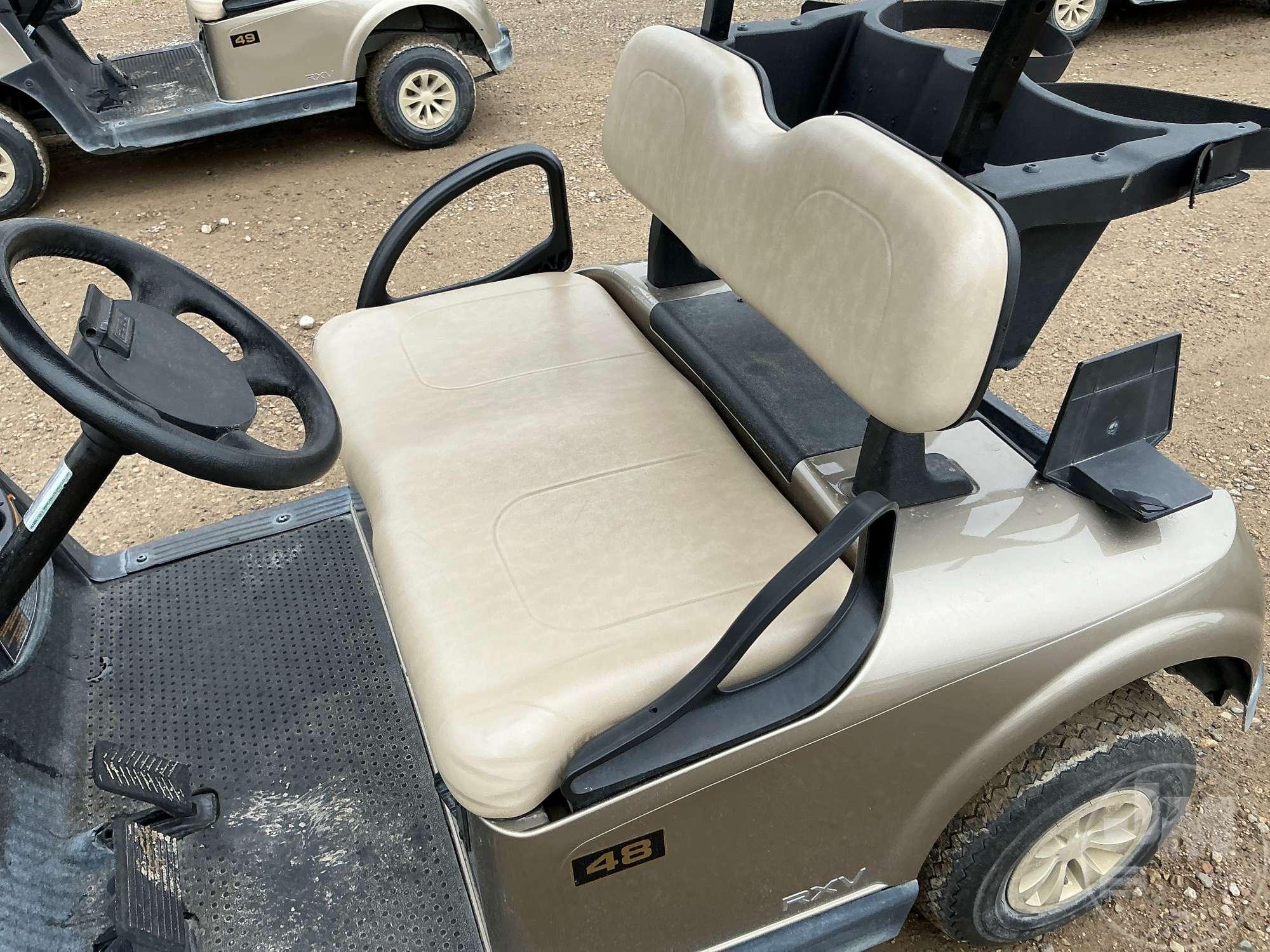 2021 EZ GO RXV GOLF CART 5607187