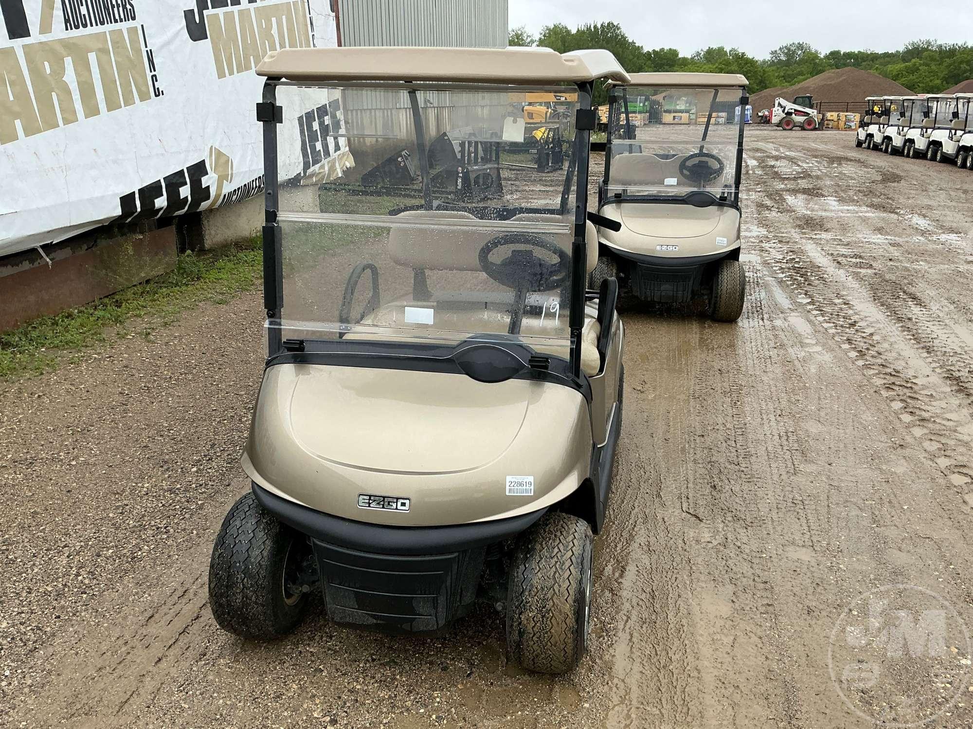 2019 EZ GO RXV GOLF CART 5506315