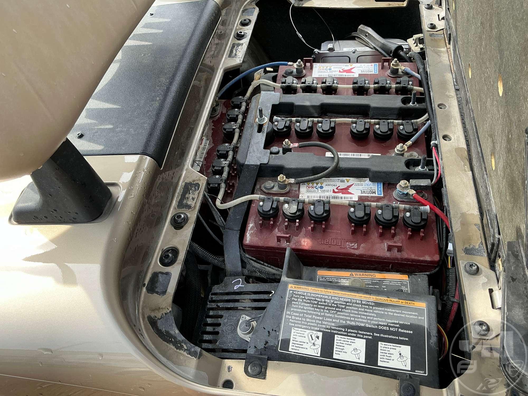 2021 EZ GO RXV GOLF CART 5607209