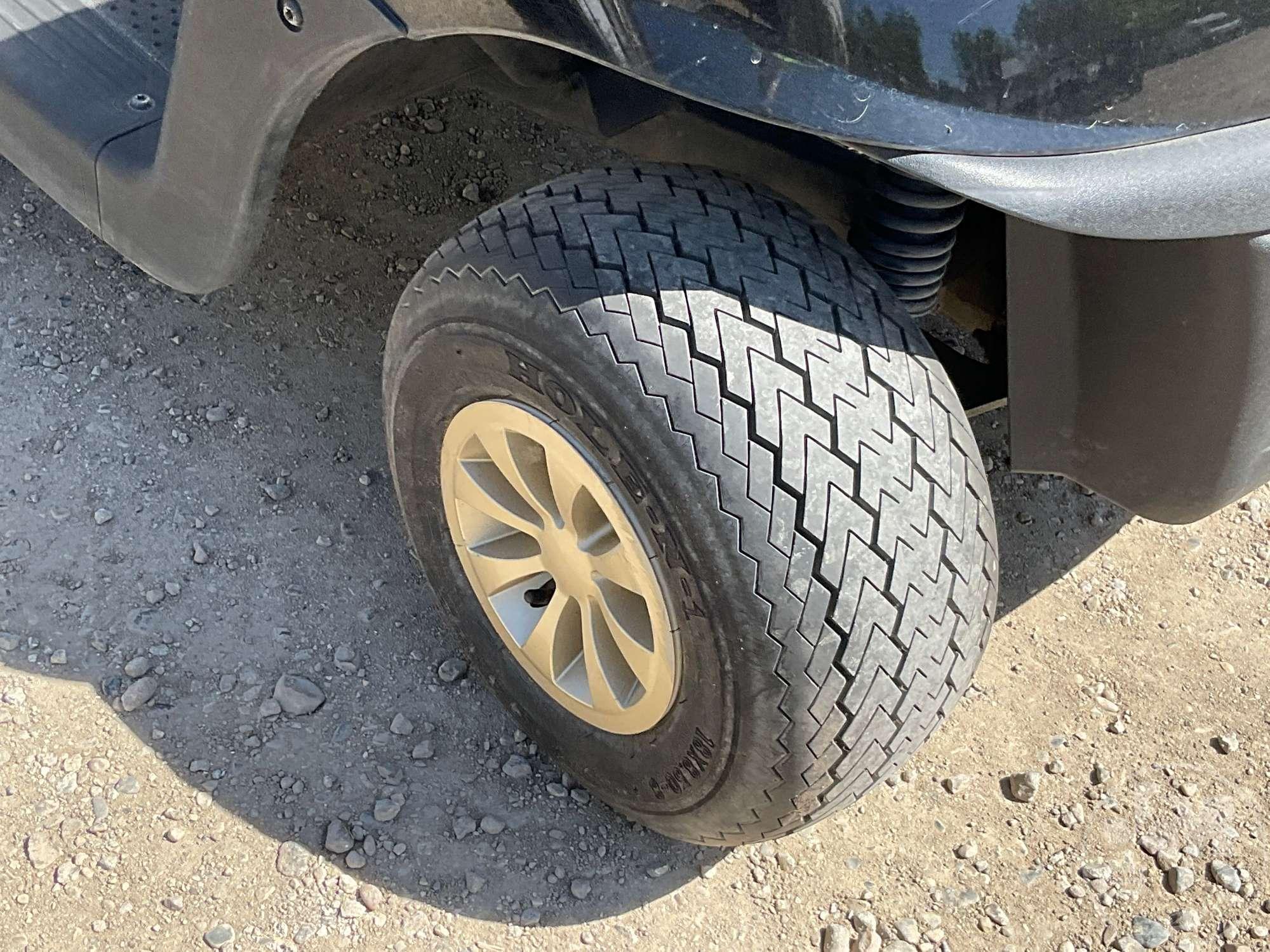 2019 EZ GO RXV GOLF CART 5508648