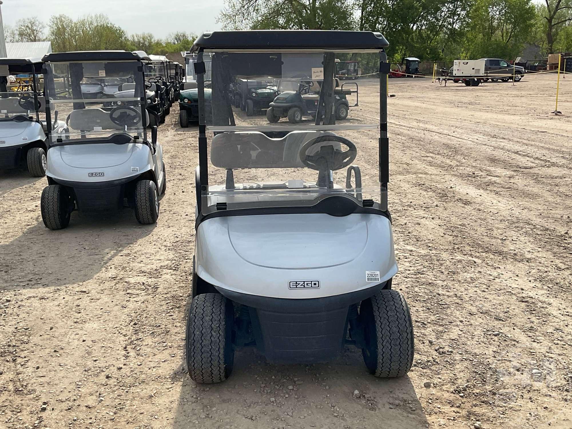2021 EZ GO RXV GOLF CART 5613073
