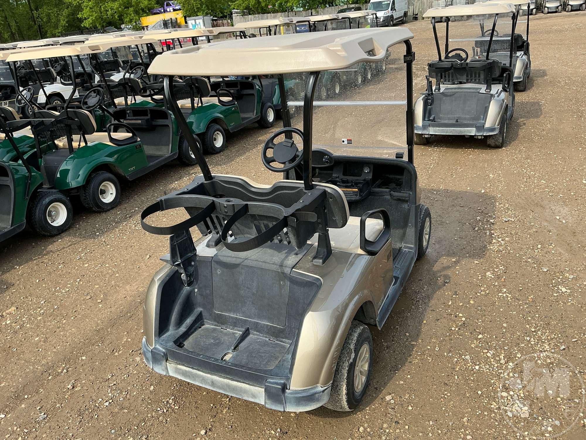 2021 EZ GO RXV GOLF CART 5607172
