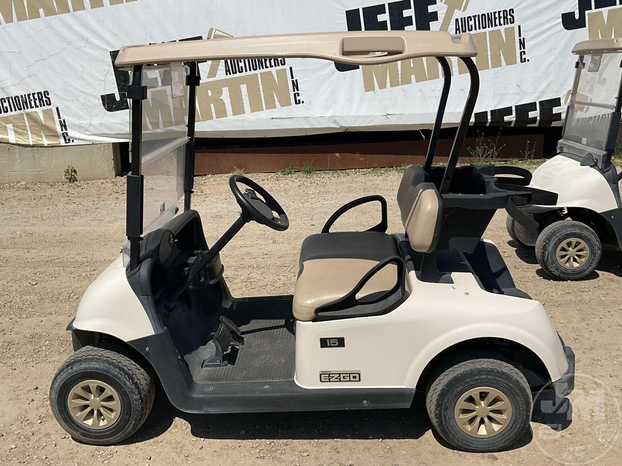 2018 EZ GO RXV GOLF CART 5470463