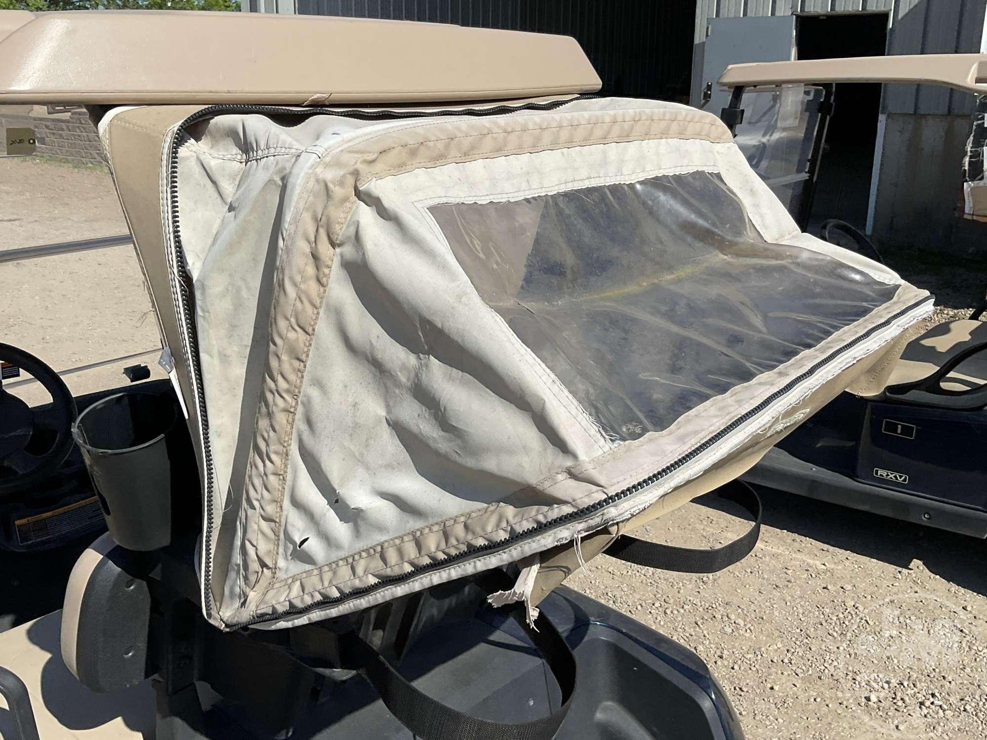 2020 EZ GO RXV GOLF CART 5558267
