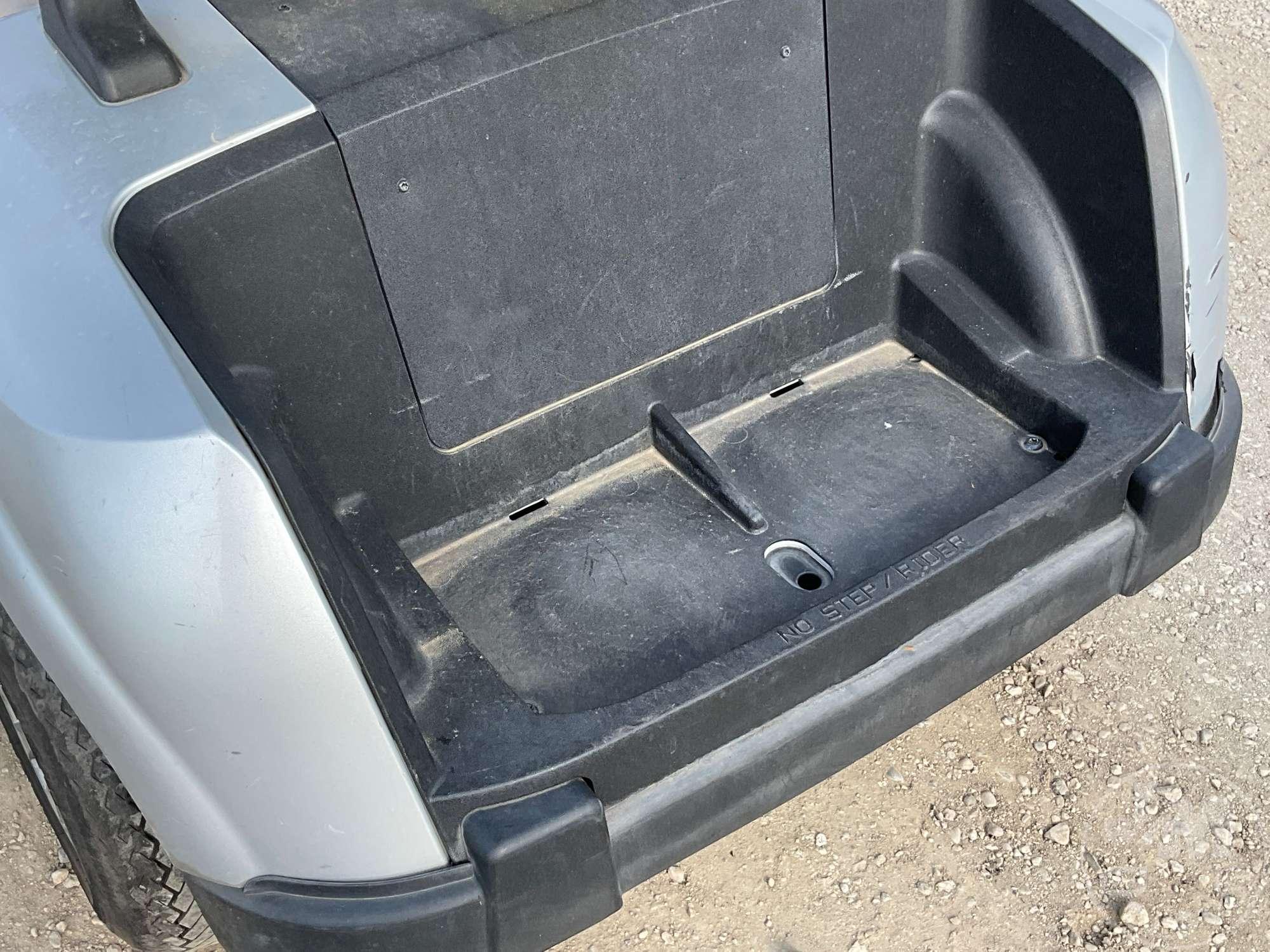 2021 EZ GO RXV GOLF CART 5612968