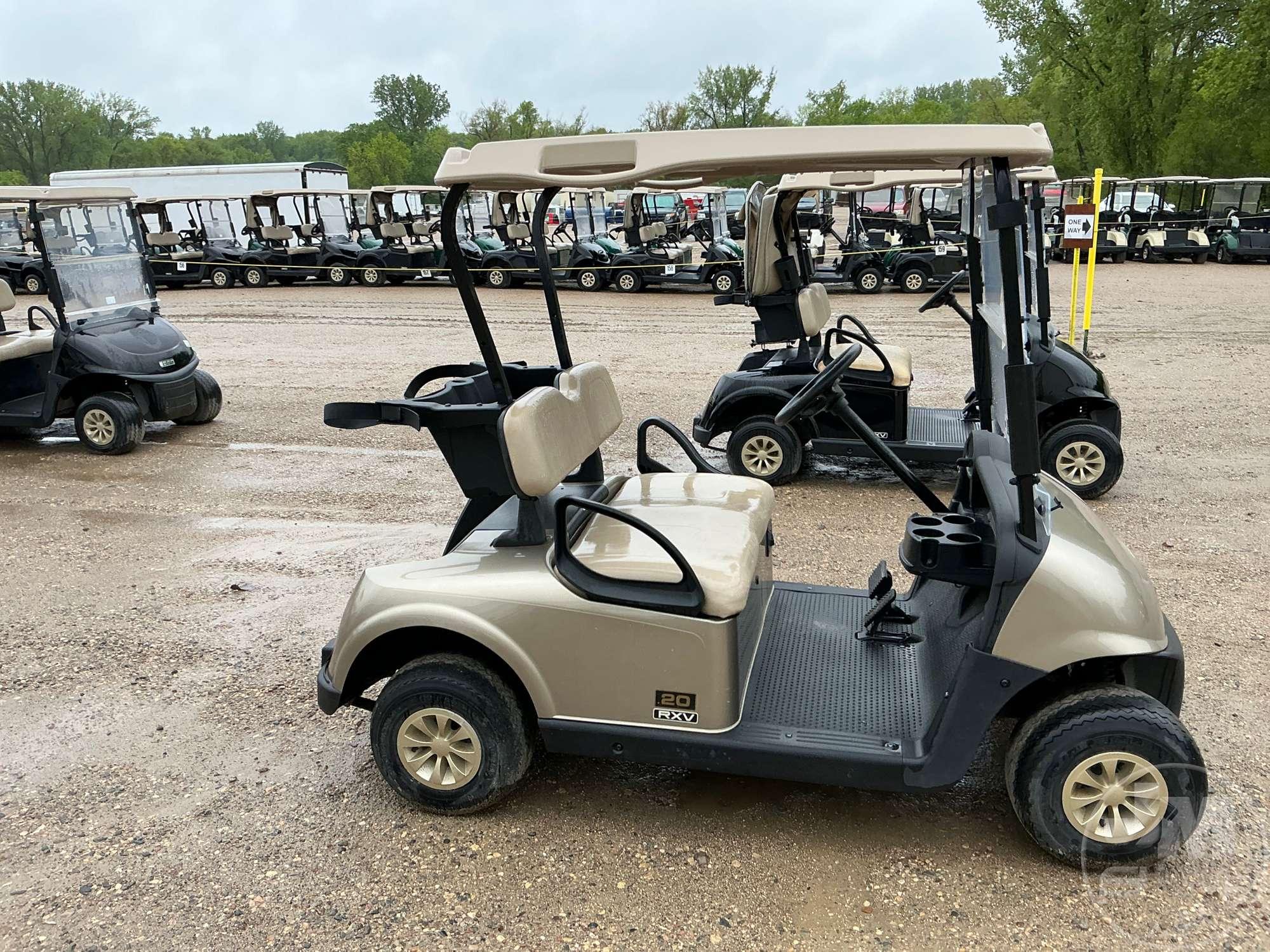 2019 EZ GO RXV GOLF CART 5506020