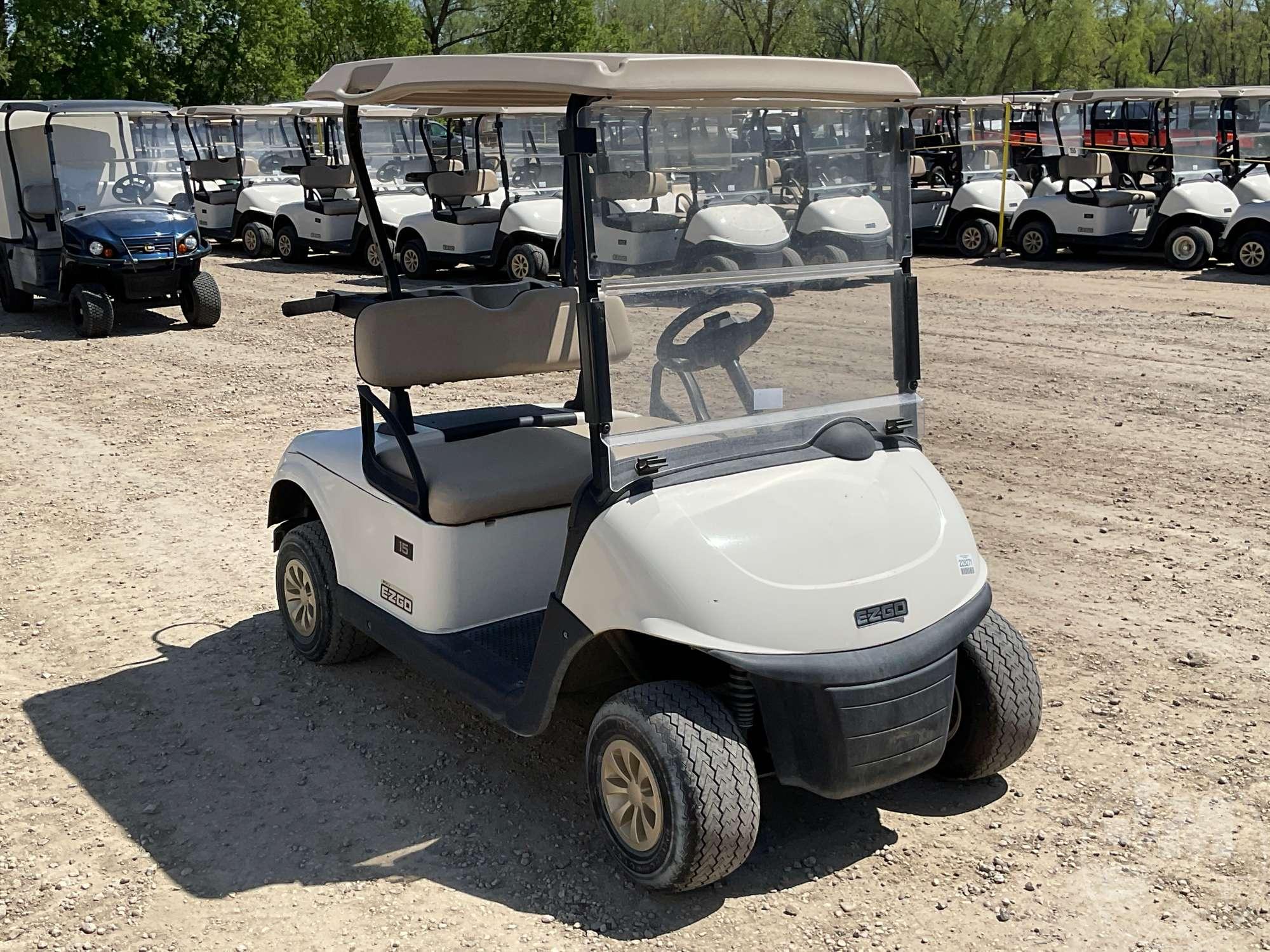 2018 EZ GO RXV GOLF CART 5470463
