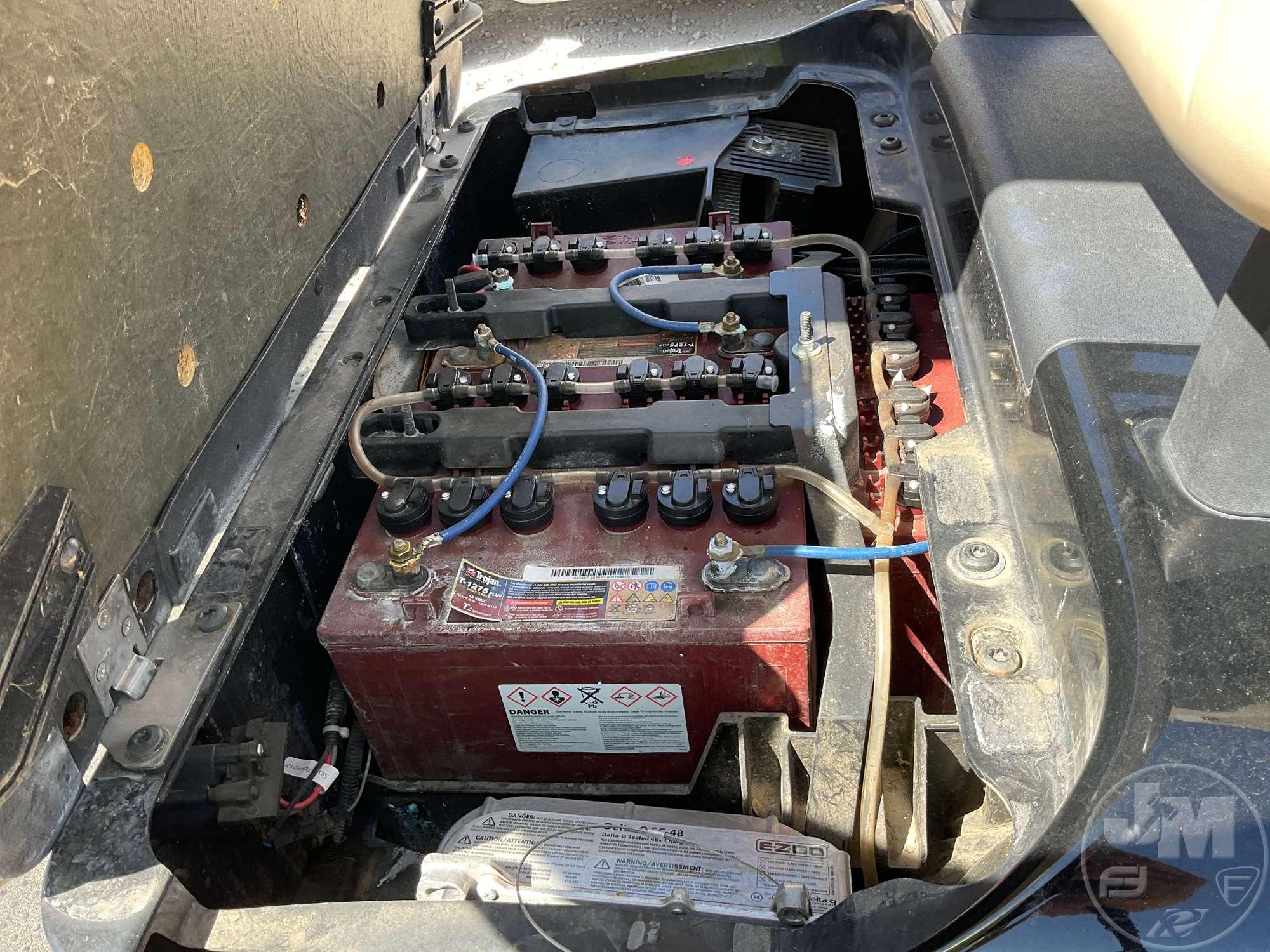 2019 EZ GO RXV GOLF CART 5508648