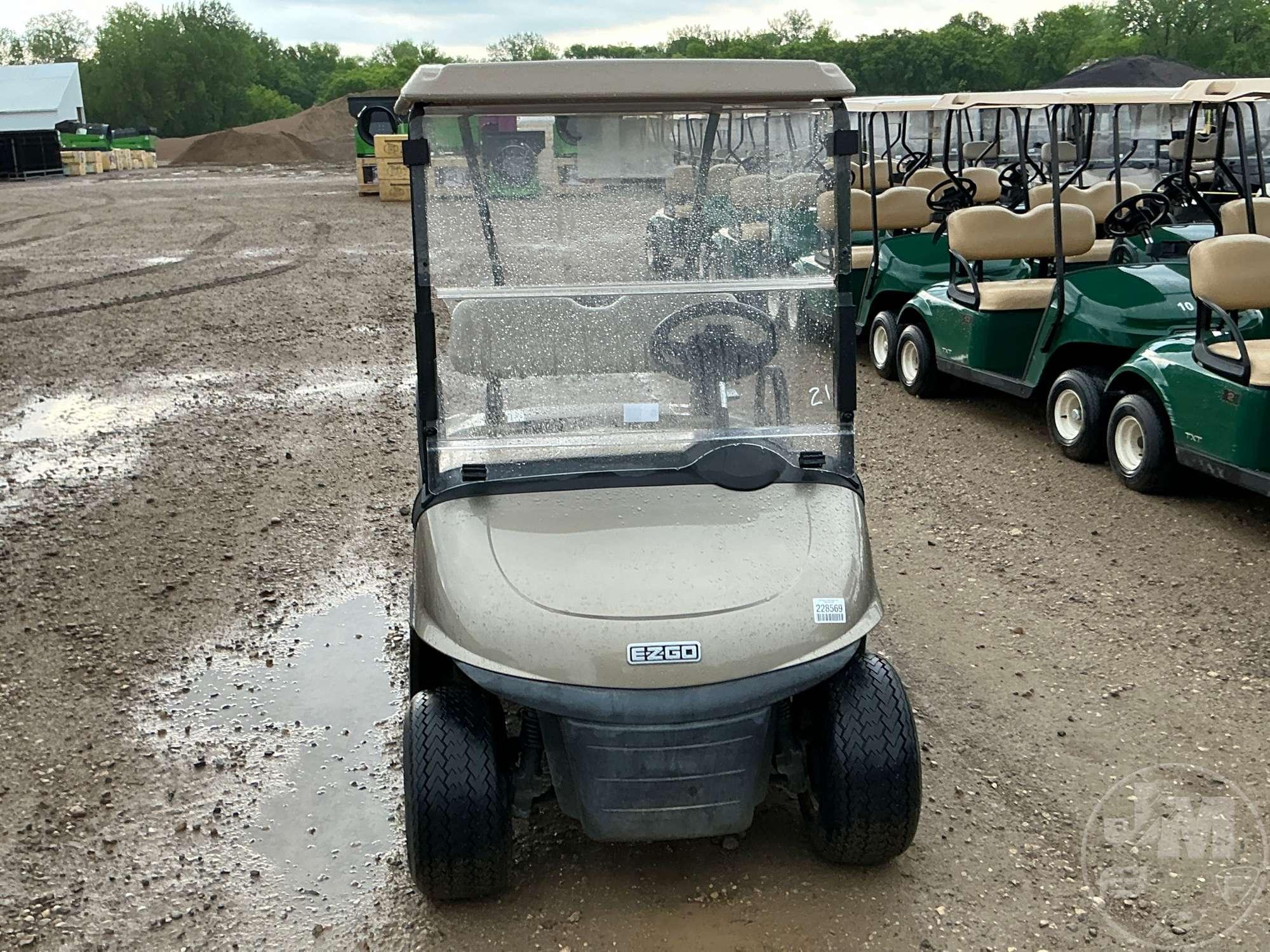 2021 EZ GO RXV GOLF CART 5607188