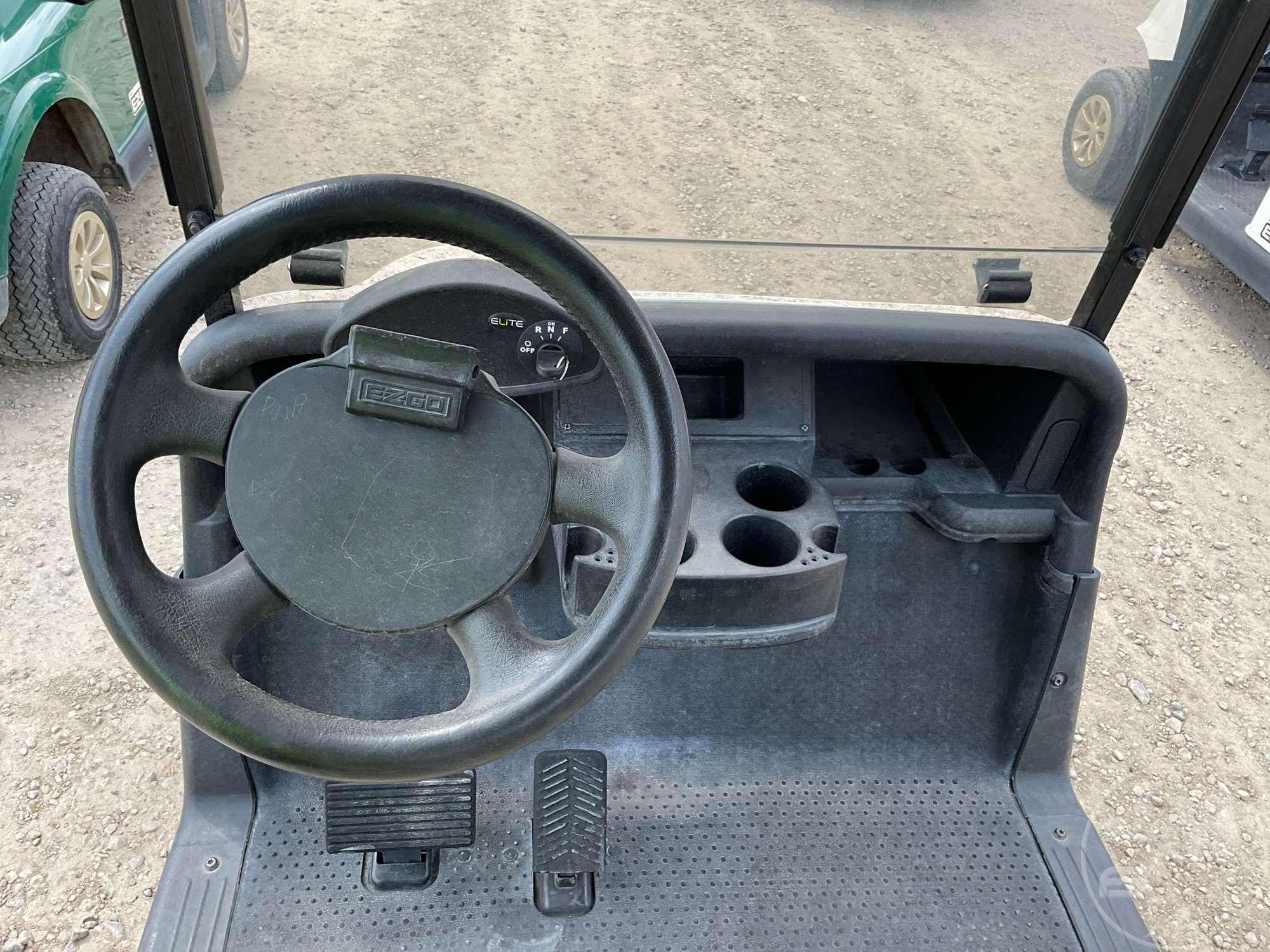 2018 EZ GO RXV-LITHIUM GOLF CART 5480826