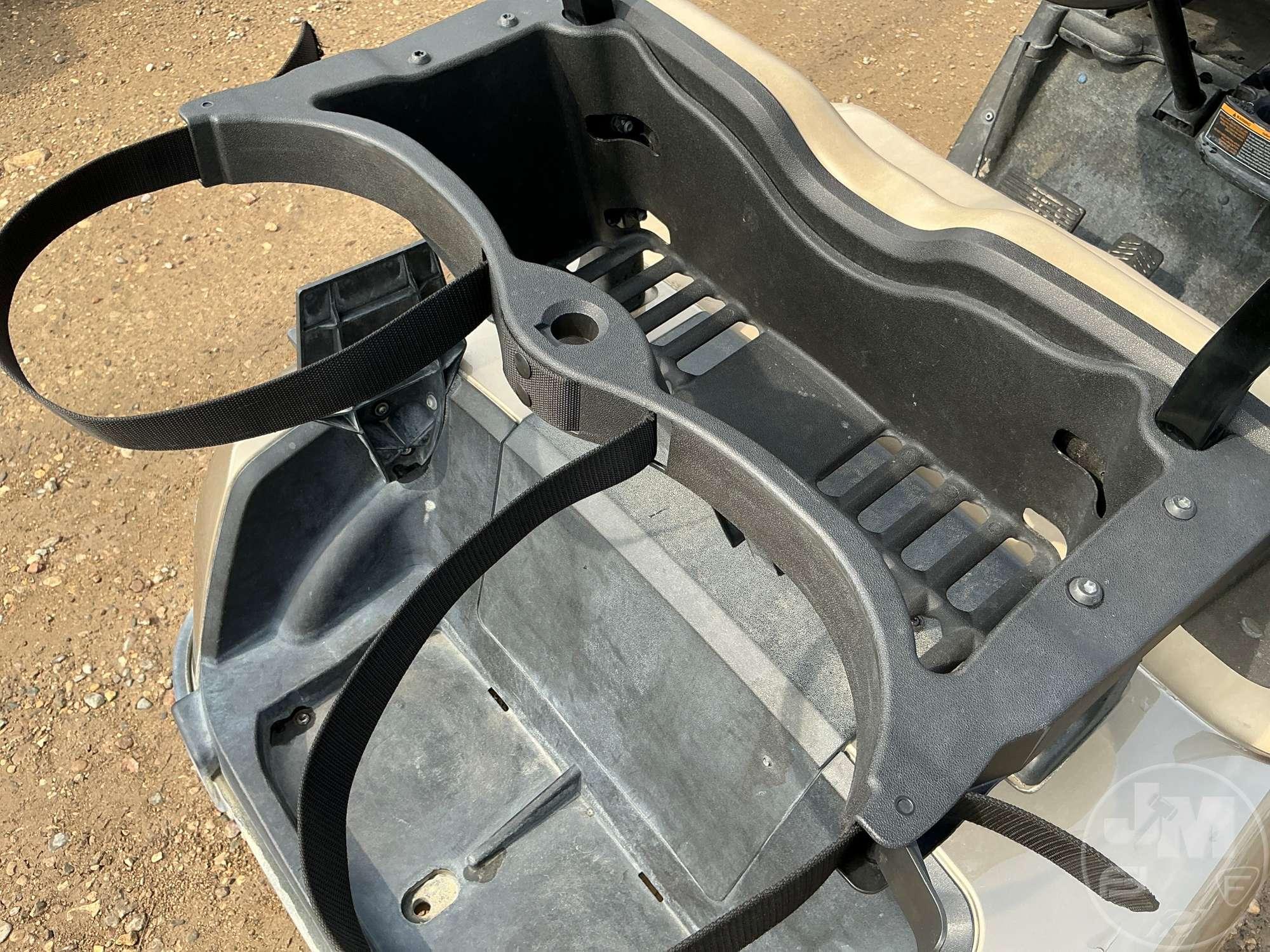 2021 EZ GO RXV GOLF CART 5607172
