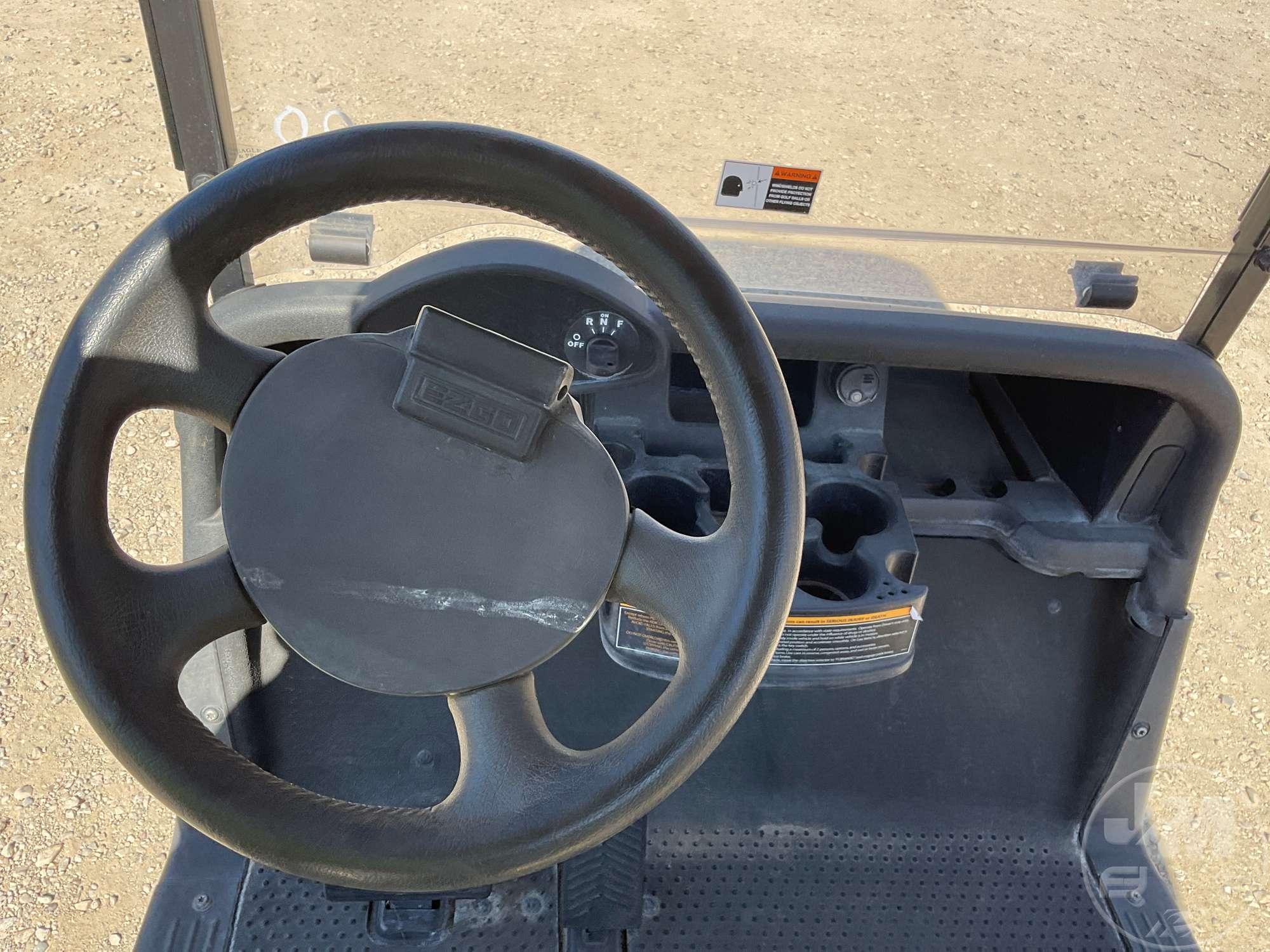 2020 EZ GO RXV GOLF CART 5558267