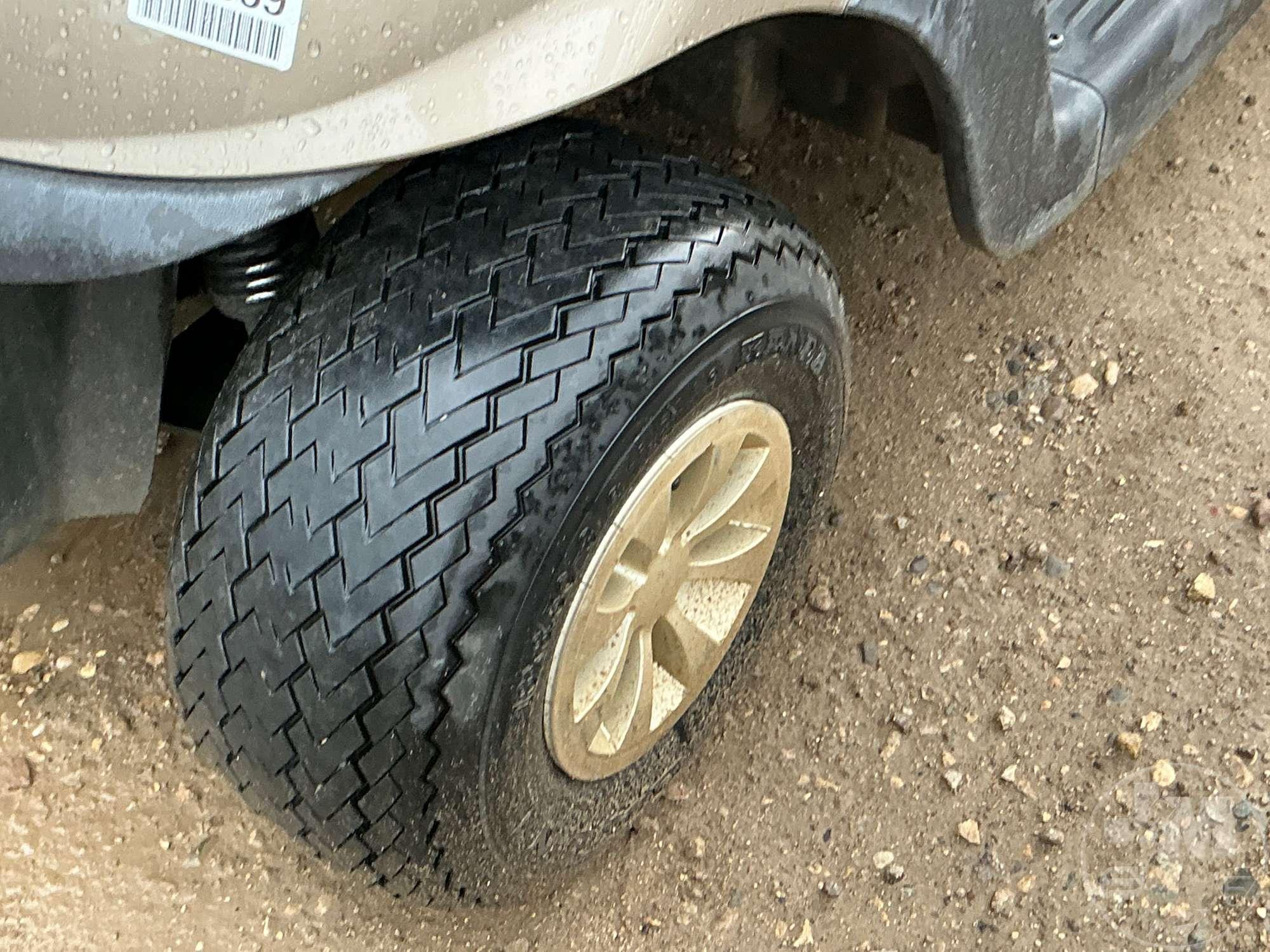 2021 EZ GO RXV GOLF CART 5607188