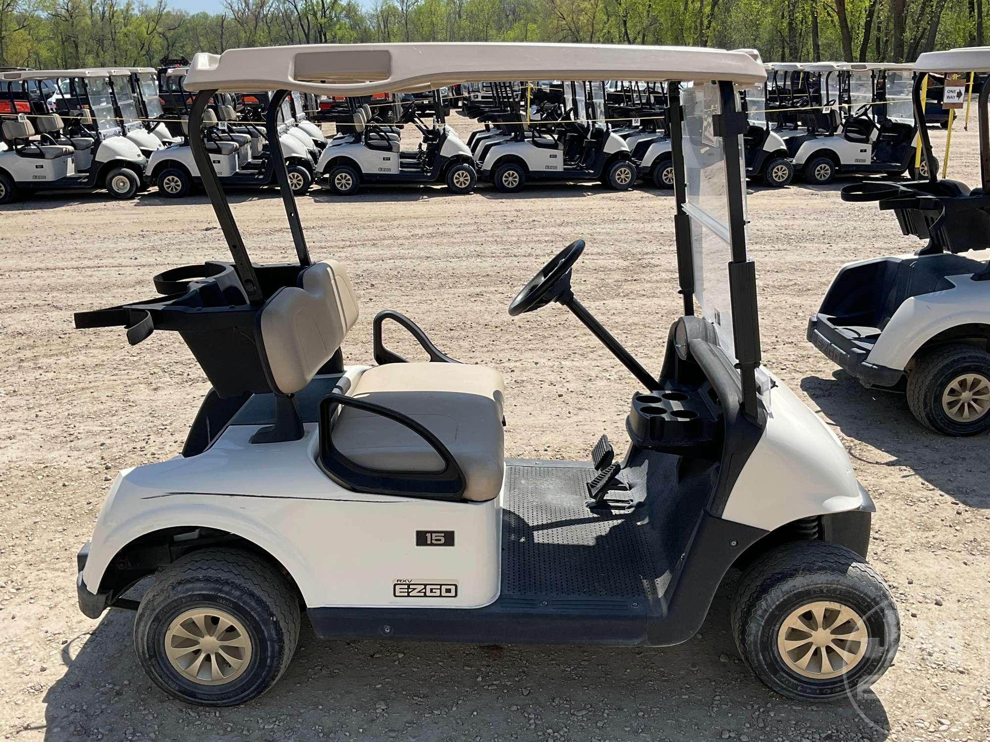 2018 EZ GO RXV GOLF CART 5470463