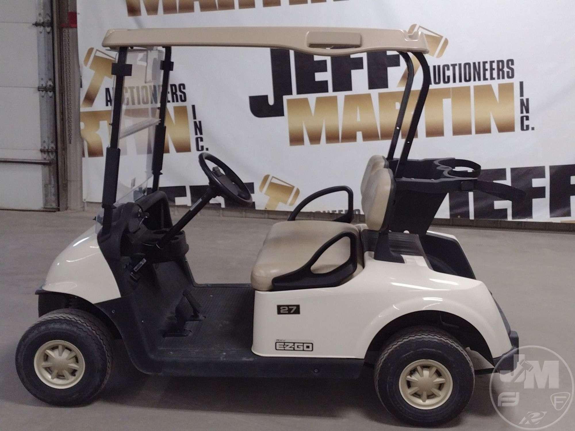 2018 EZ GO RXV GOLF CART 5473334