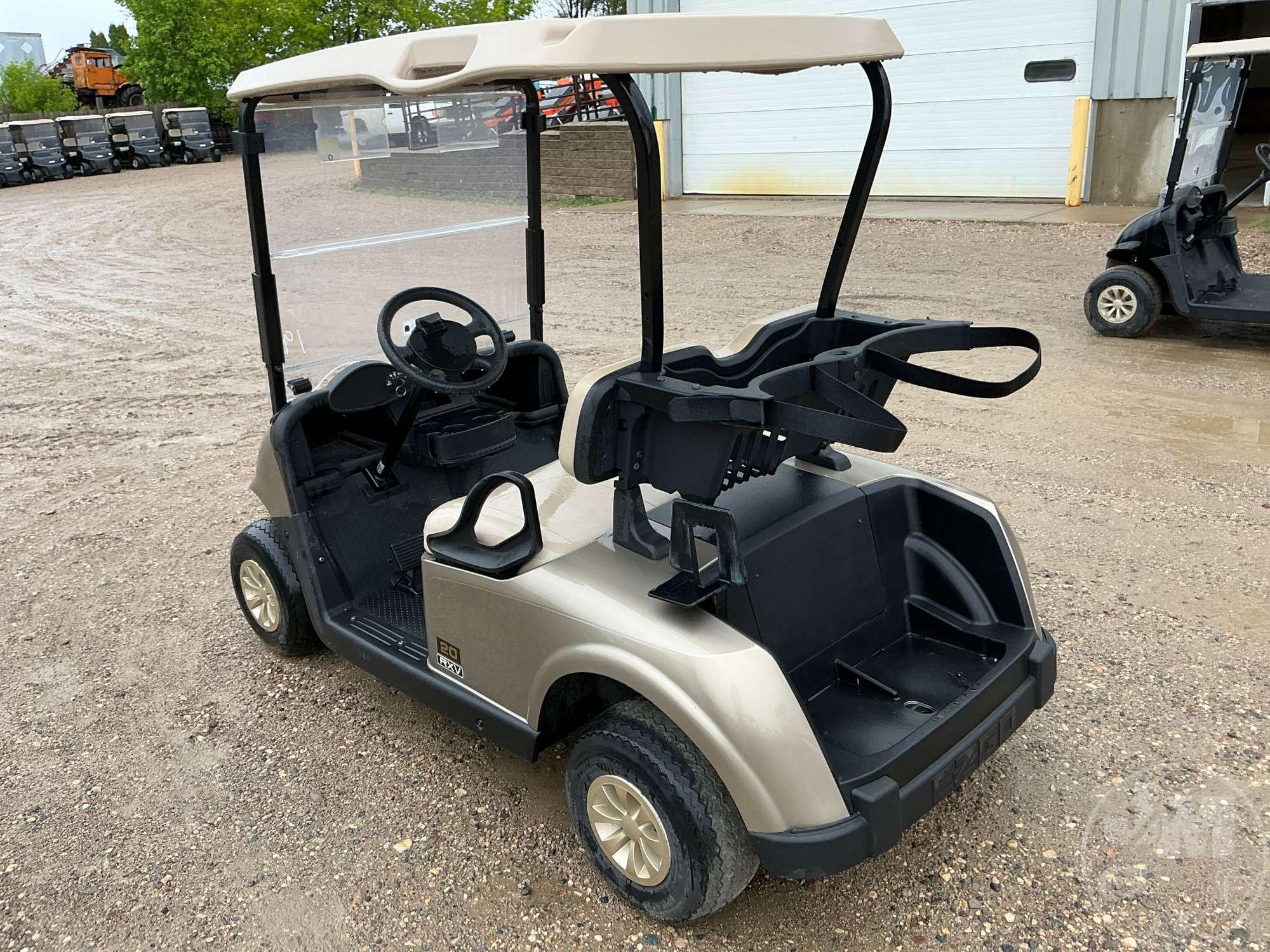 2019 EZ GO RXV GOLF CART 5506020