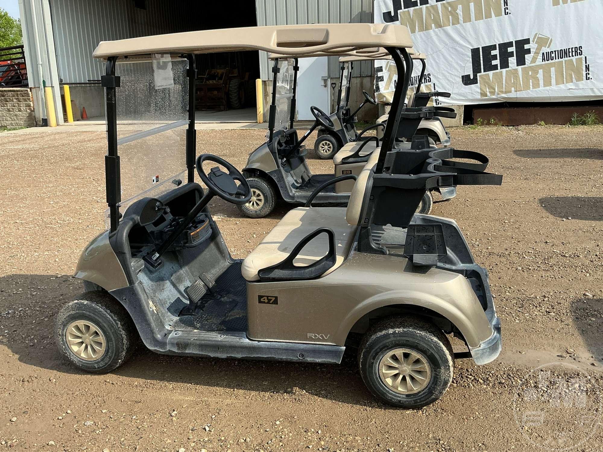 2021 EZ GO RXV GOLF CART 5607164