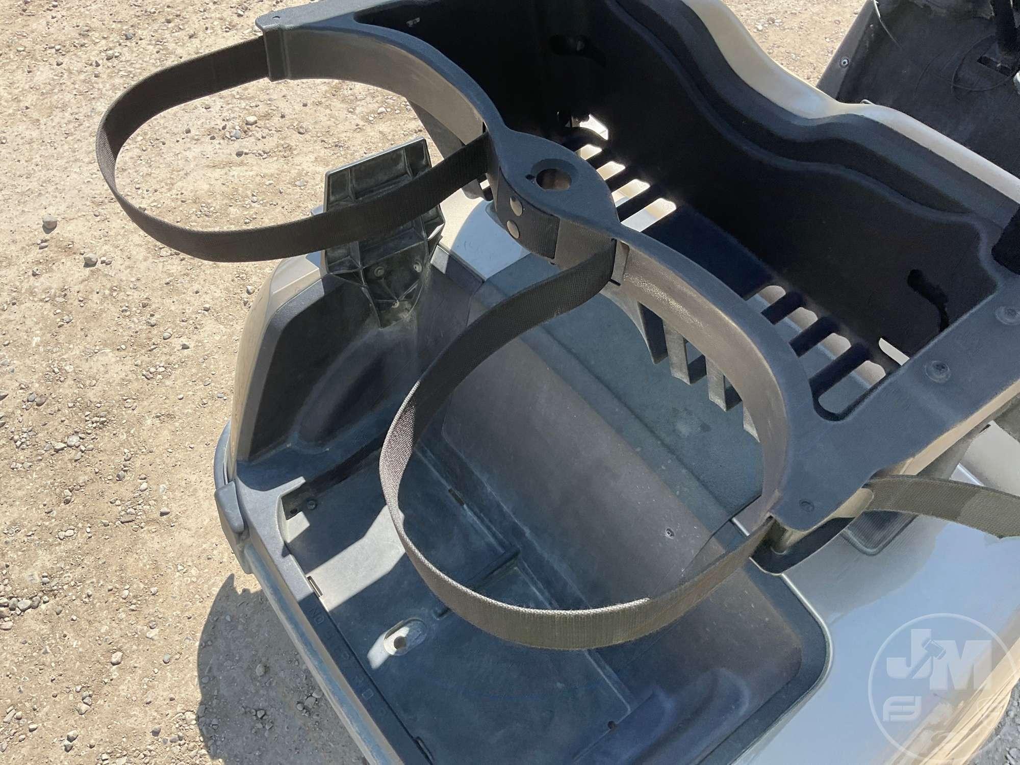 2021 EZ GO RXV GOLF CART 5607181