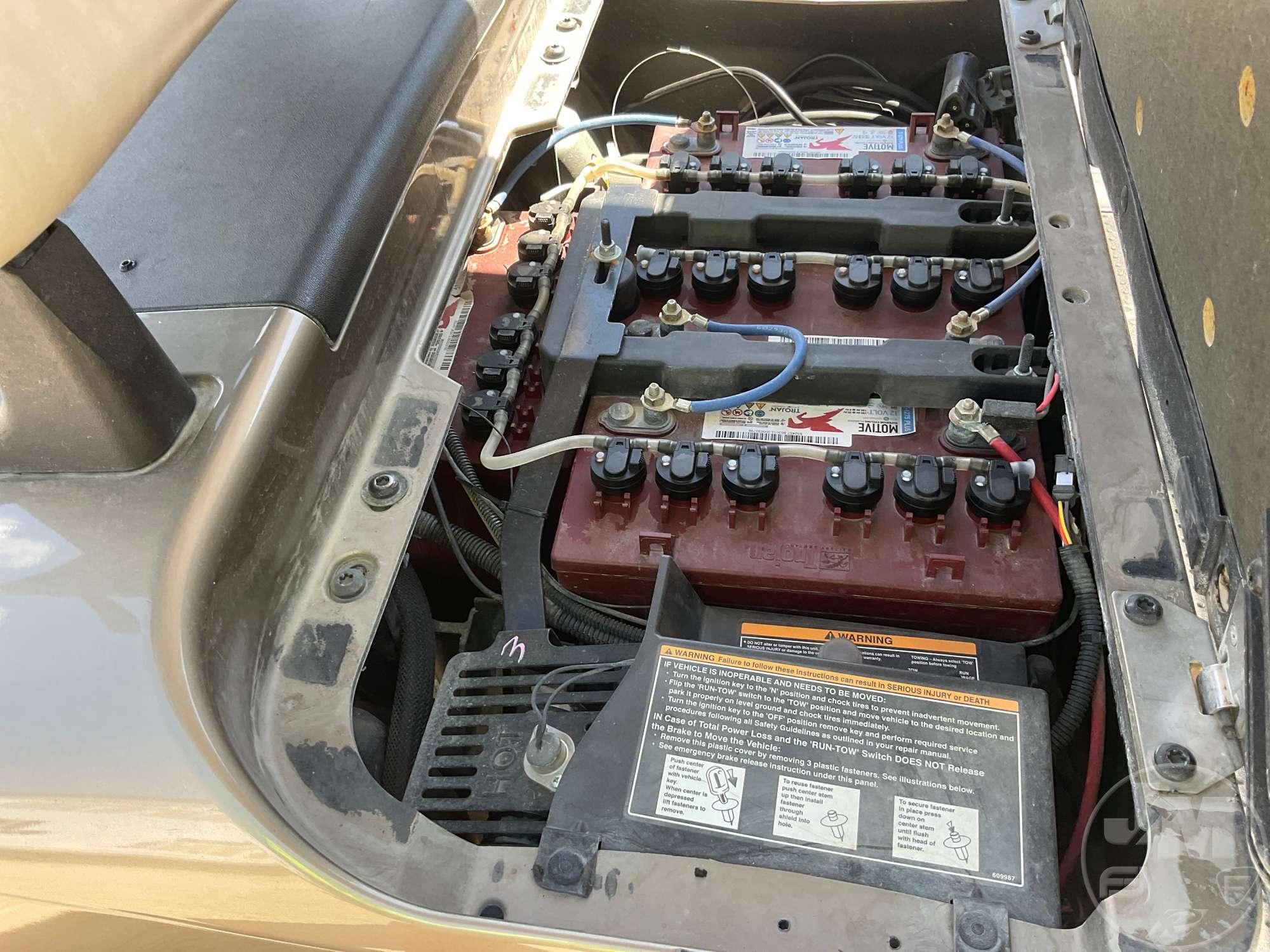 2021 EZ GO RXV GOLF CART 5607181