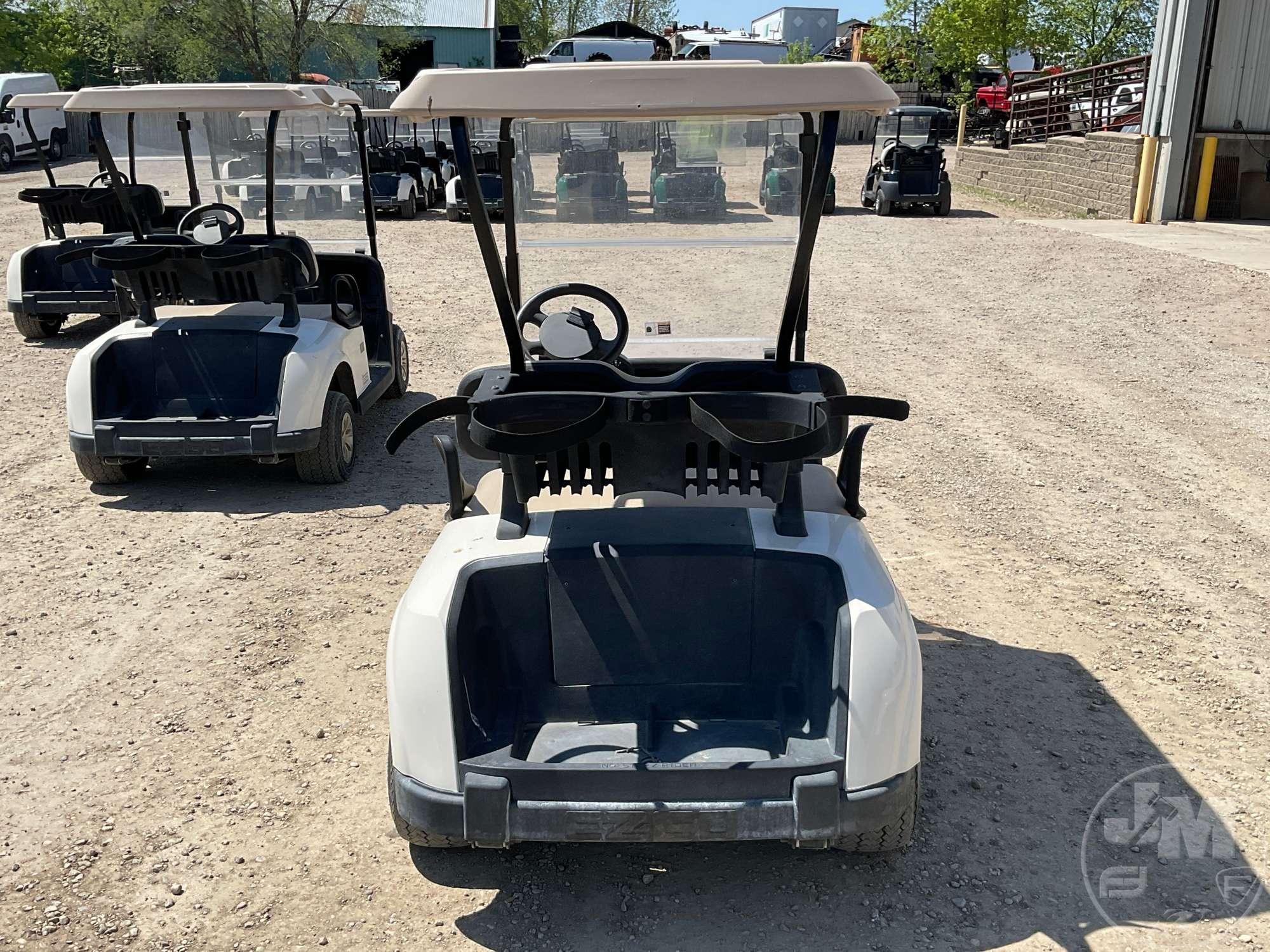 2018 EZ GO RXV GOLF CART 5470463