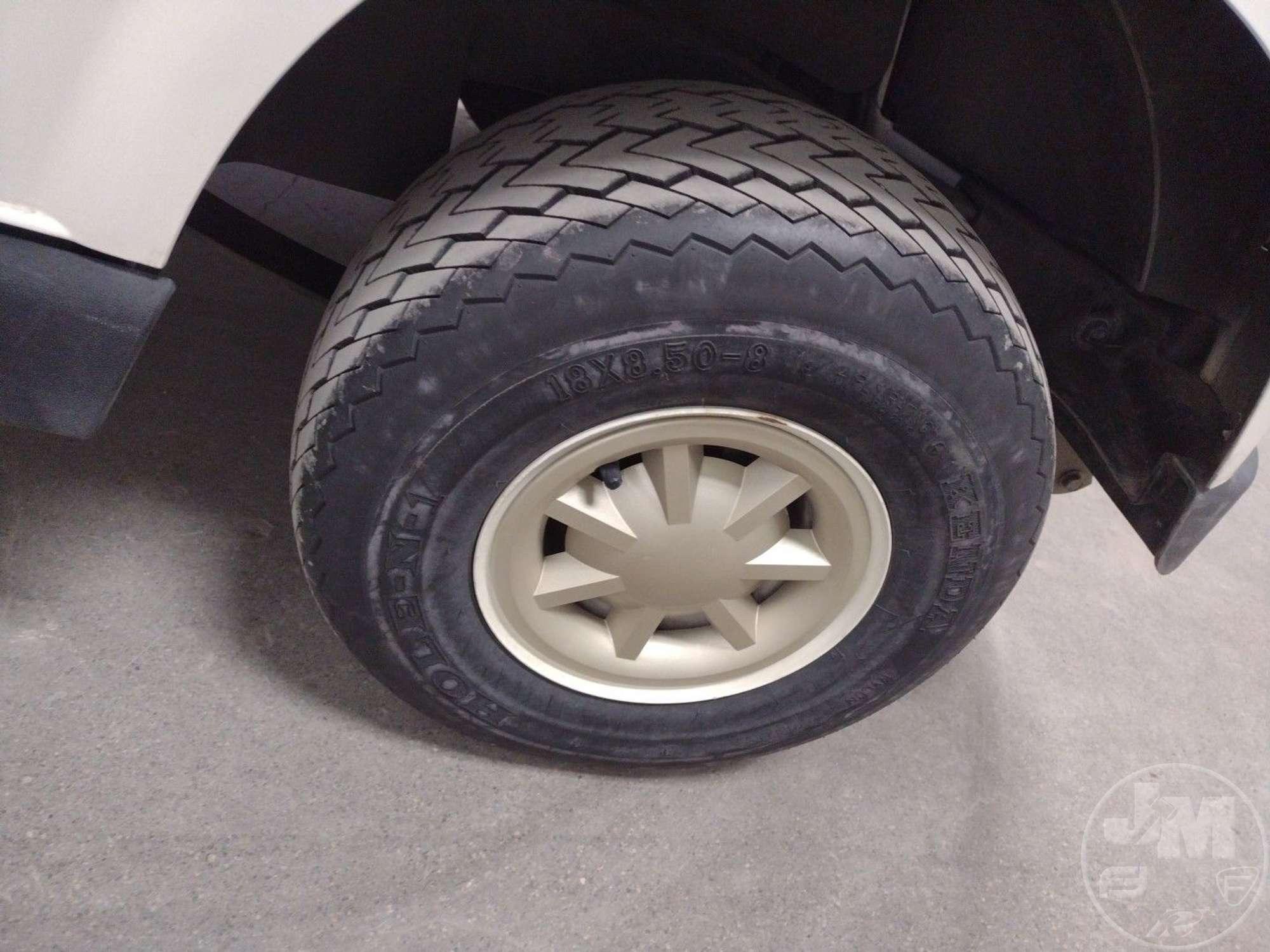 2018 EZ GO RXV GOLF CART 5473334